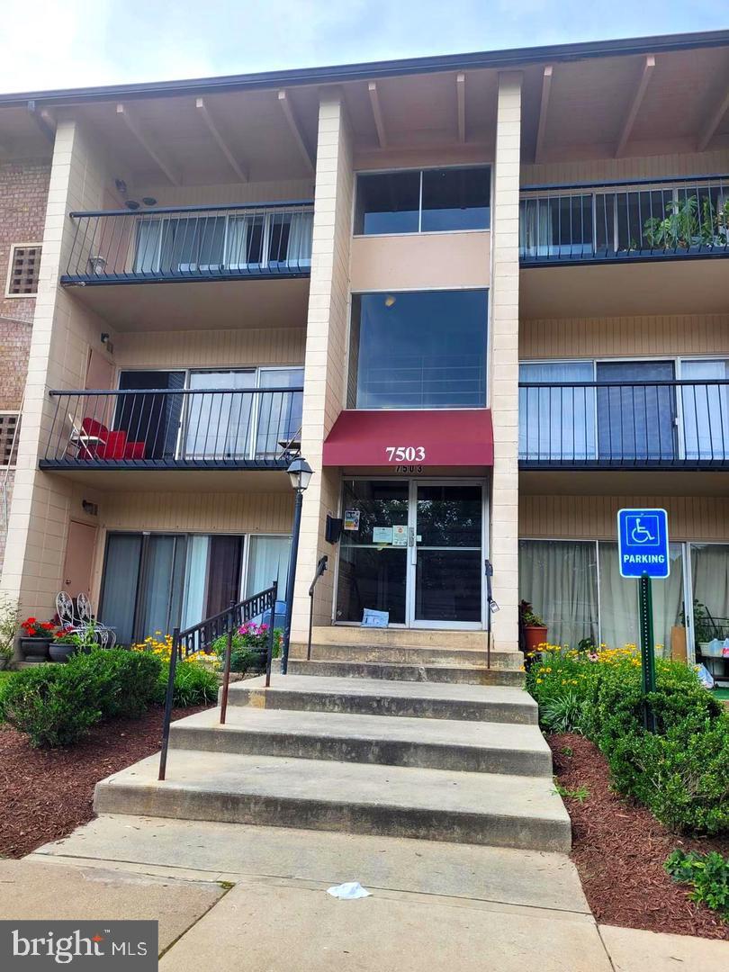 RIVERDALE - Residential Lease
