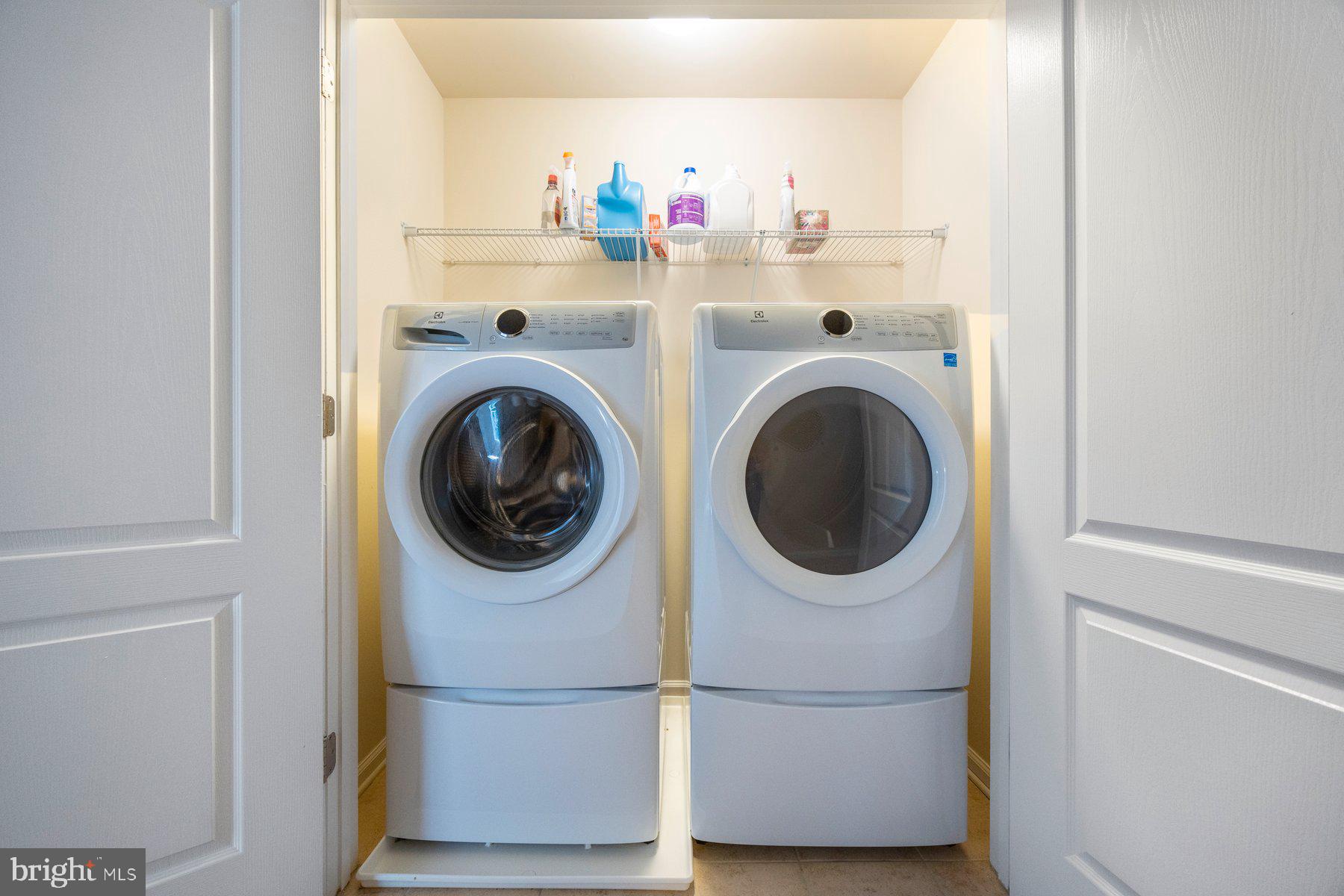 DORCHESTER VIEW - Residential