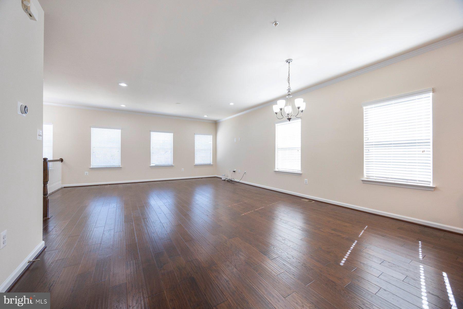 DORCHESTER VIEW - Residential