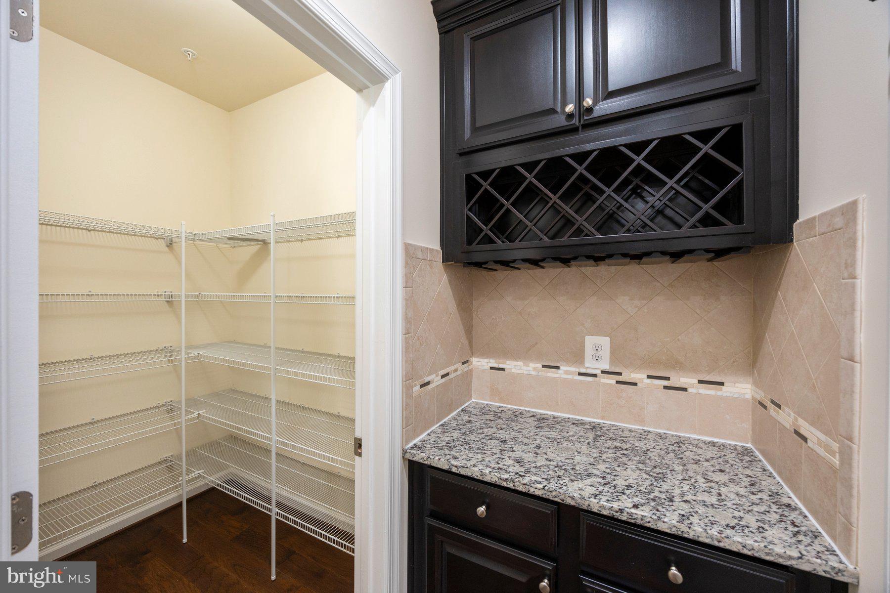 DORCHESTER VIEW - Residential