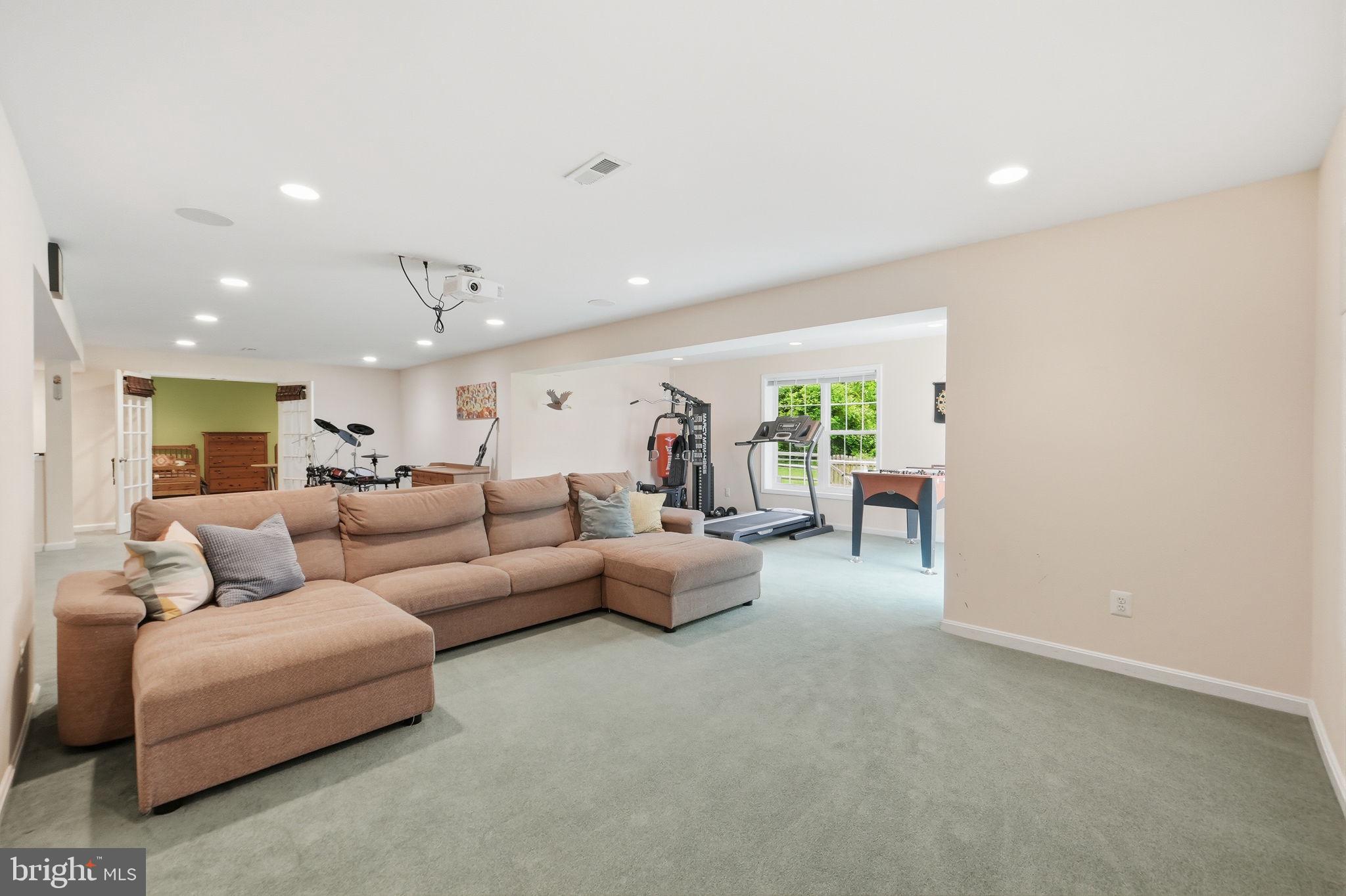 RIDINGS AT BLUE SPRINGS - Residential