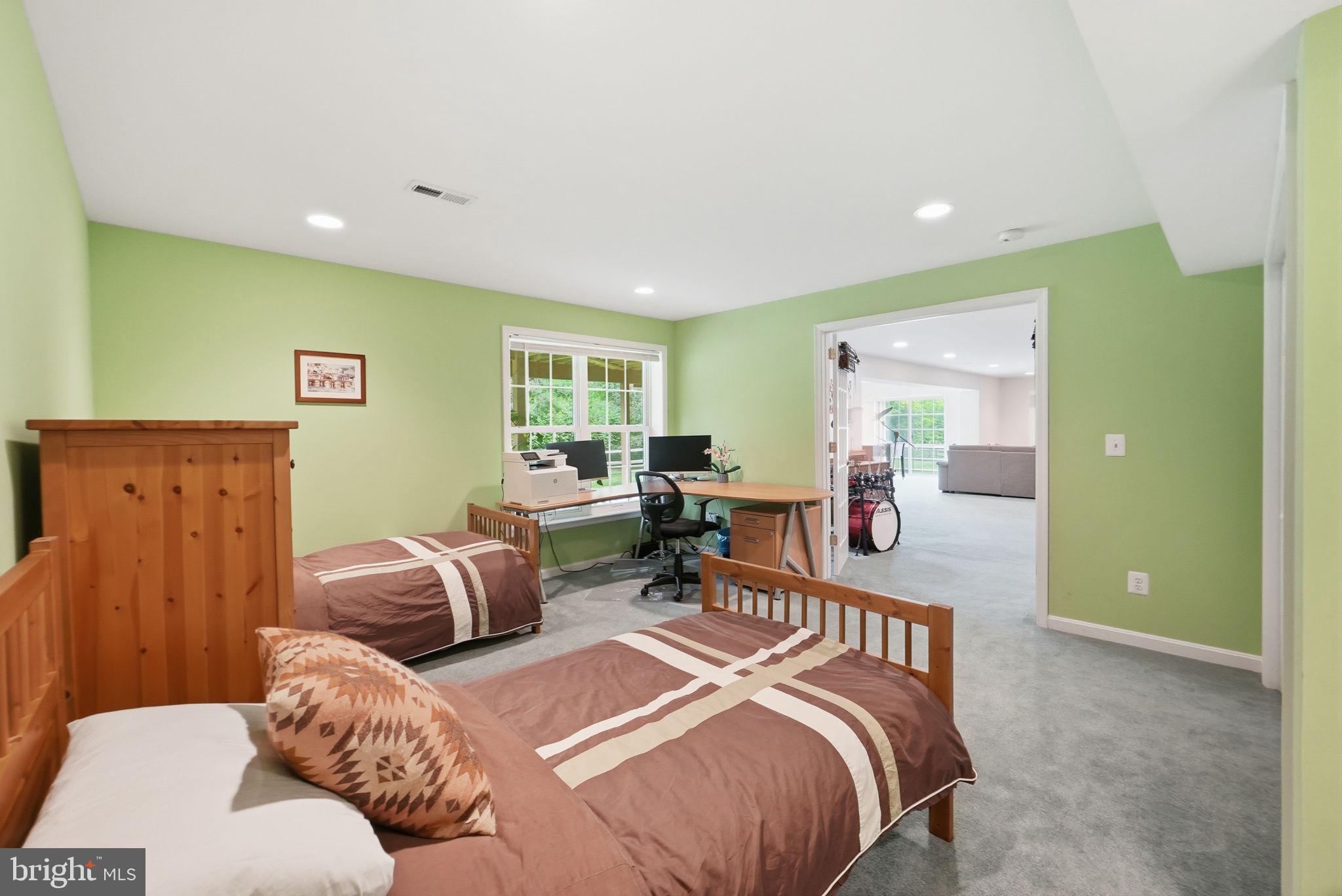 RIDINGS AT BLUE SPRINGS - Residential