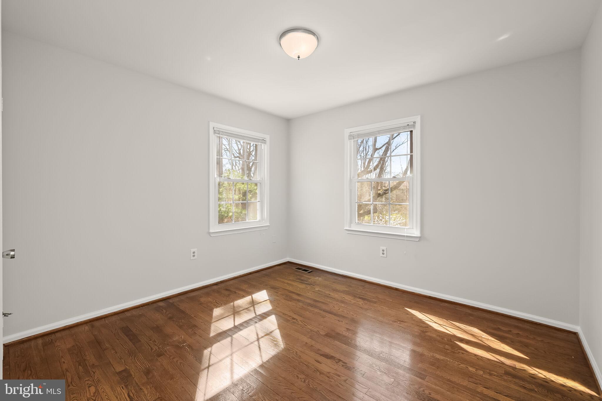 VILLAGE OF OWEN BROWN - Residential