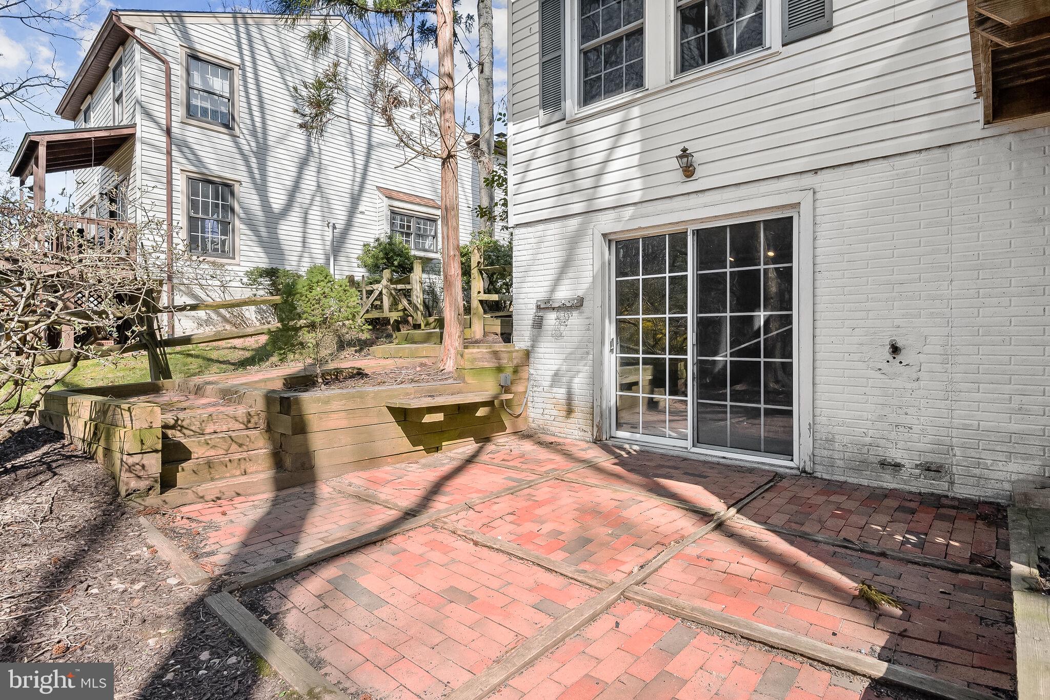 VILLAGE OF OWEN BROWN - Residential