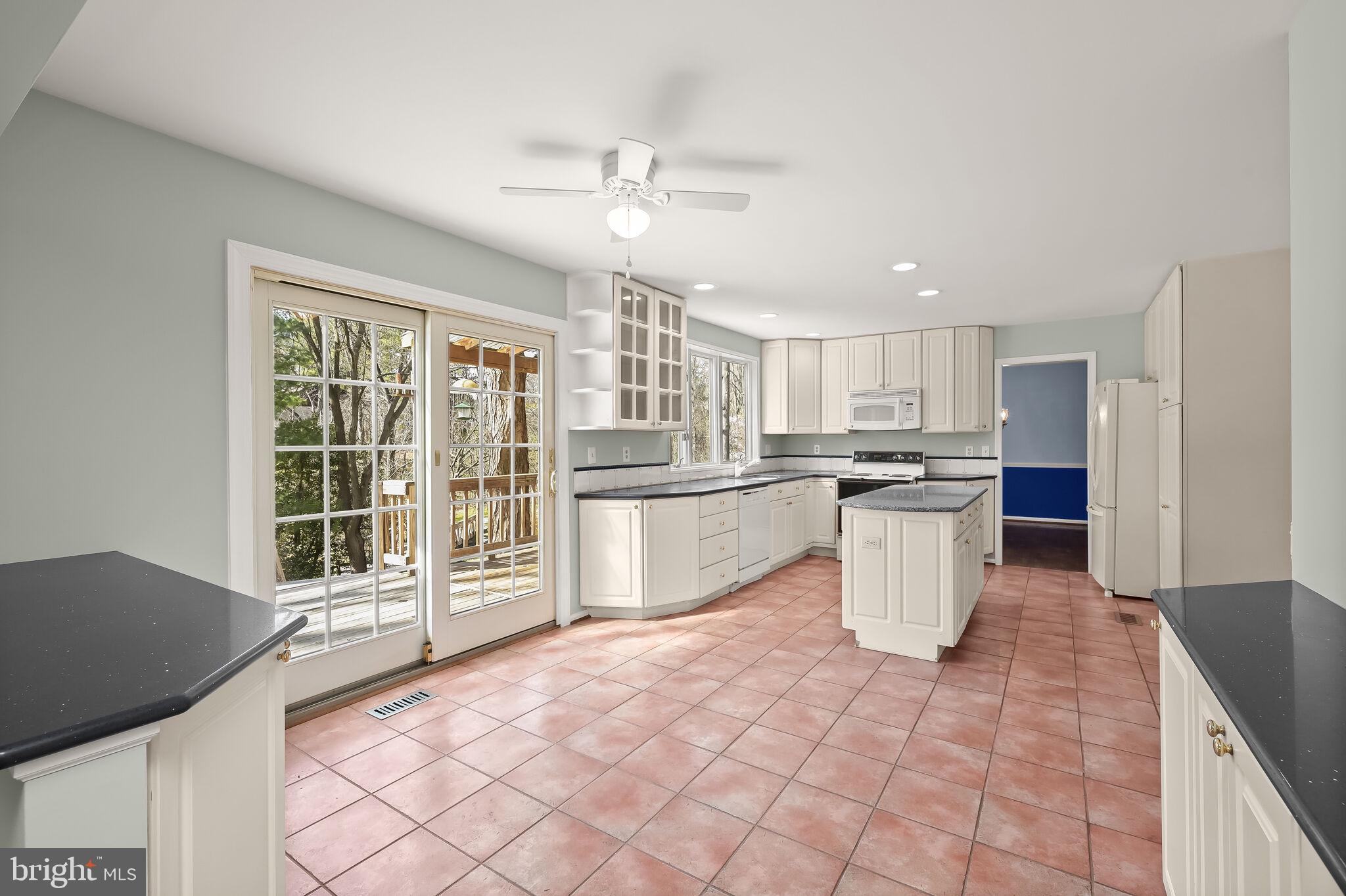 VILLAGE OF OWEN BROWN - Residential