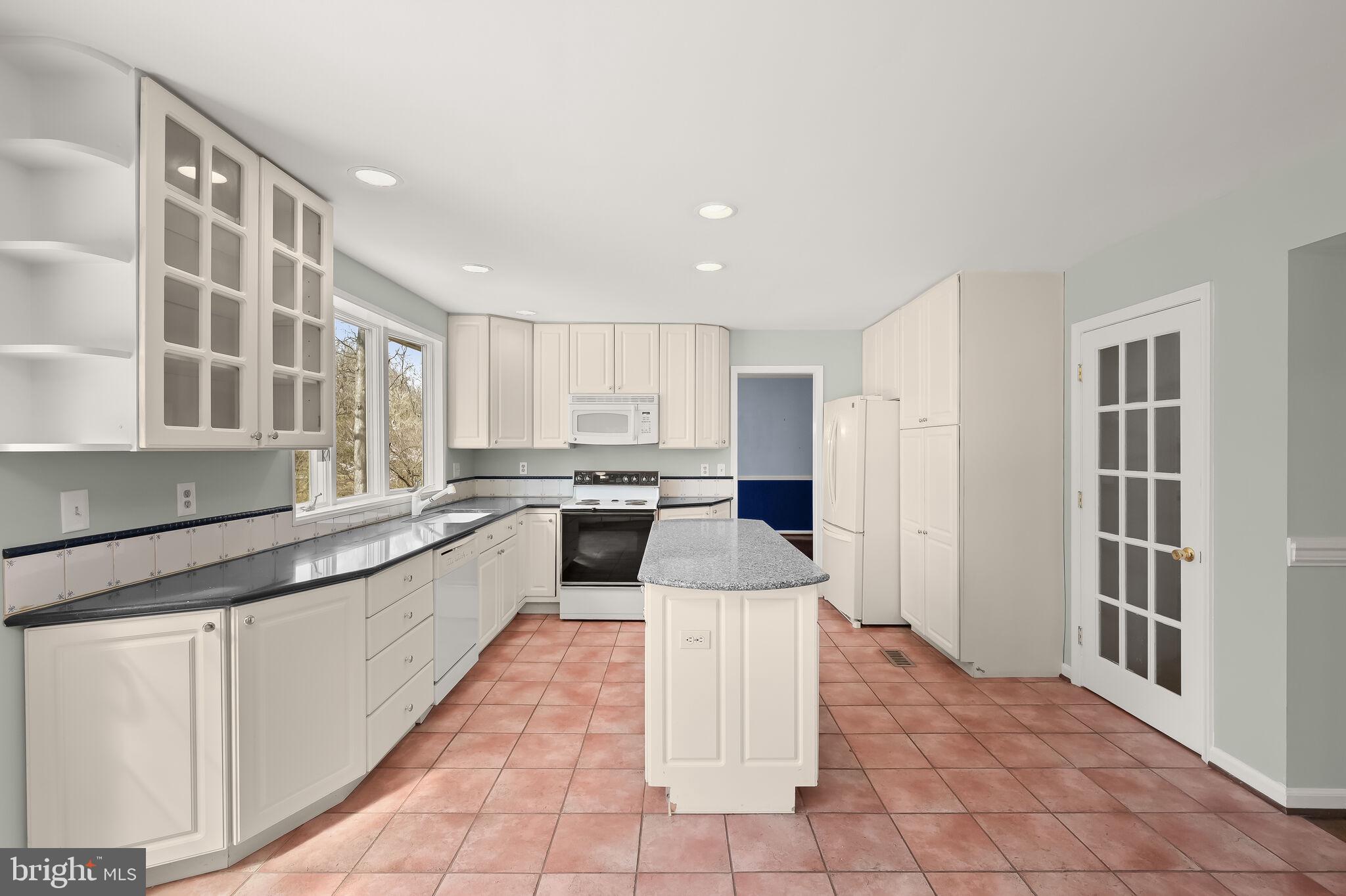 VILLAGE OF OWEN BROWN - Residential