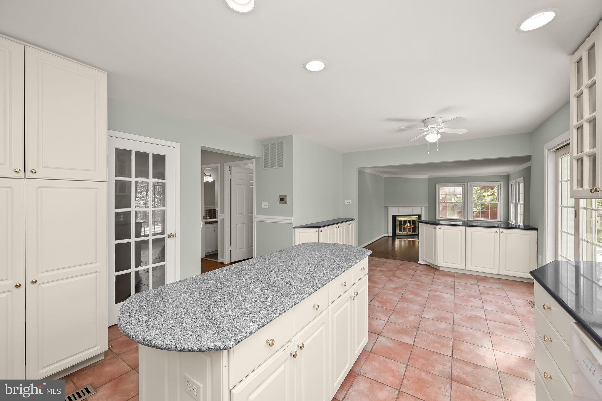 VILLAGE OF OWEN BROWN - Residential