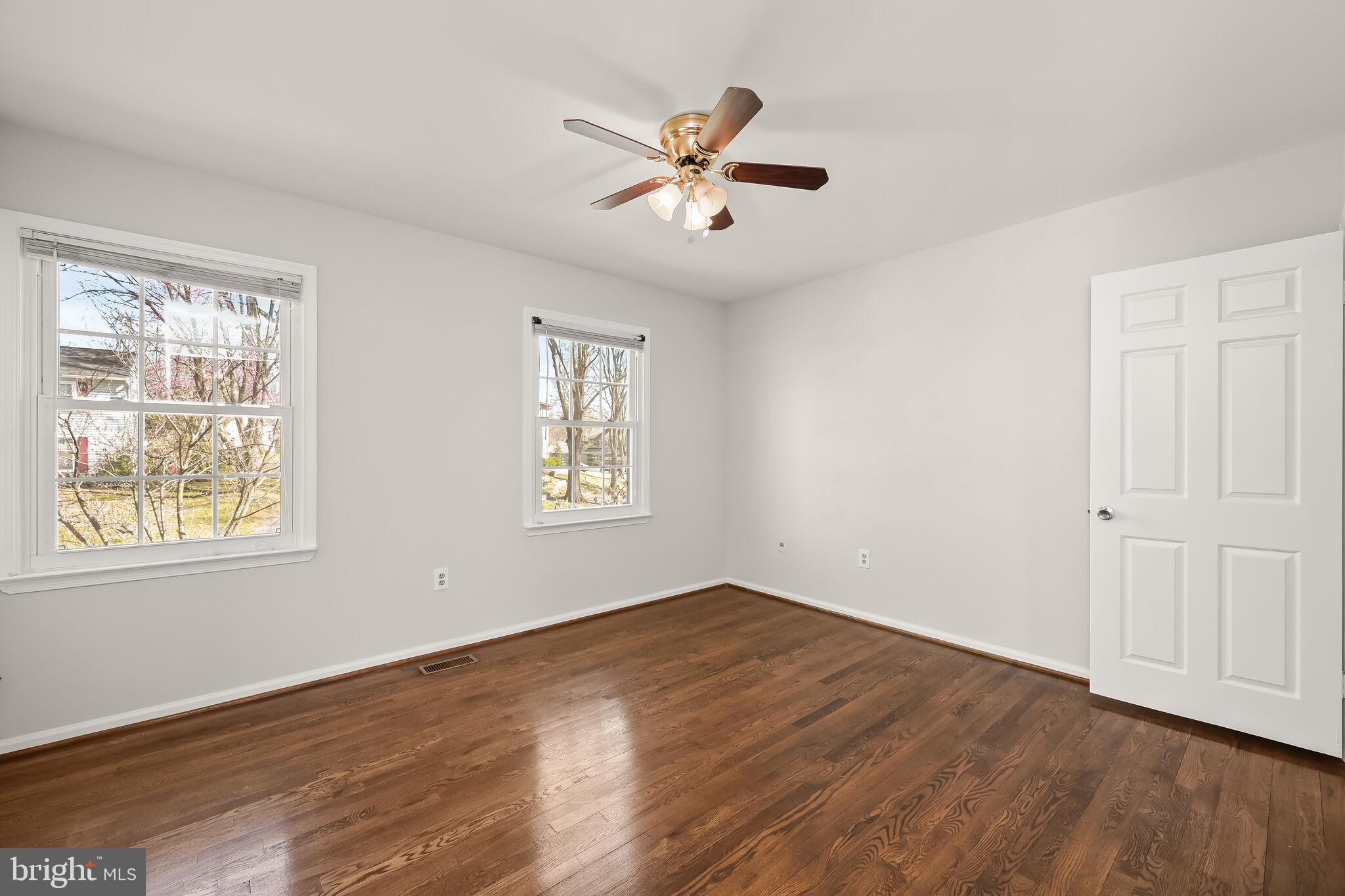 VILLAGE OF OWEN BROWN - Residential