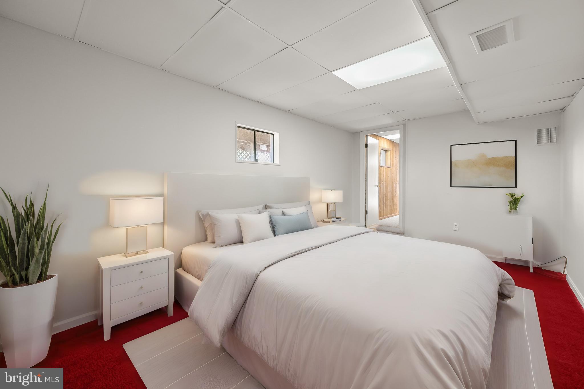 VILLAGE OF OWEN BROWN - Residential