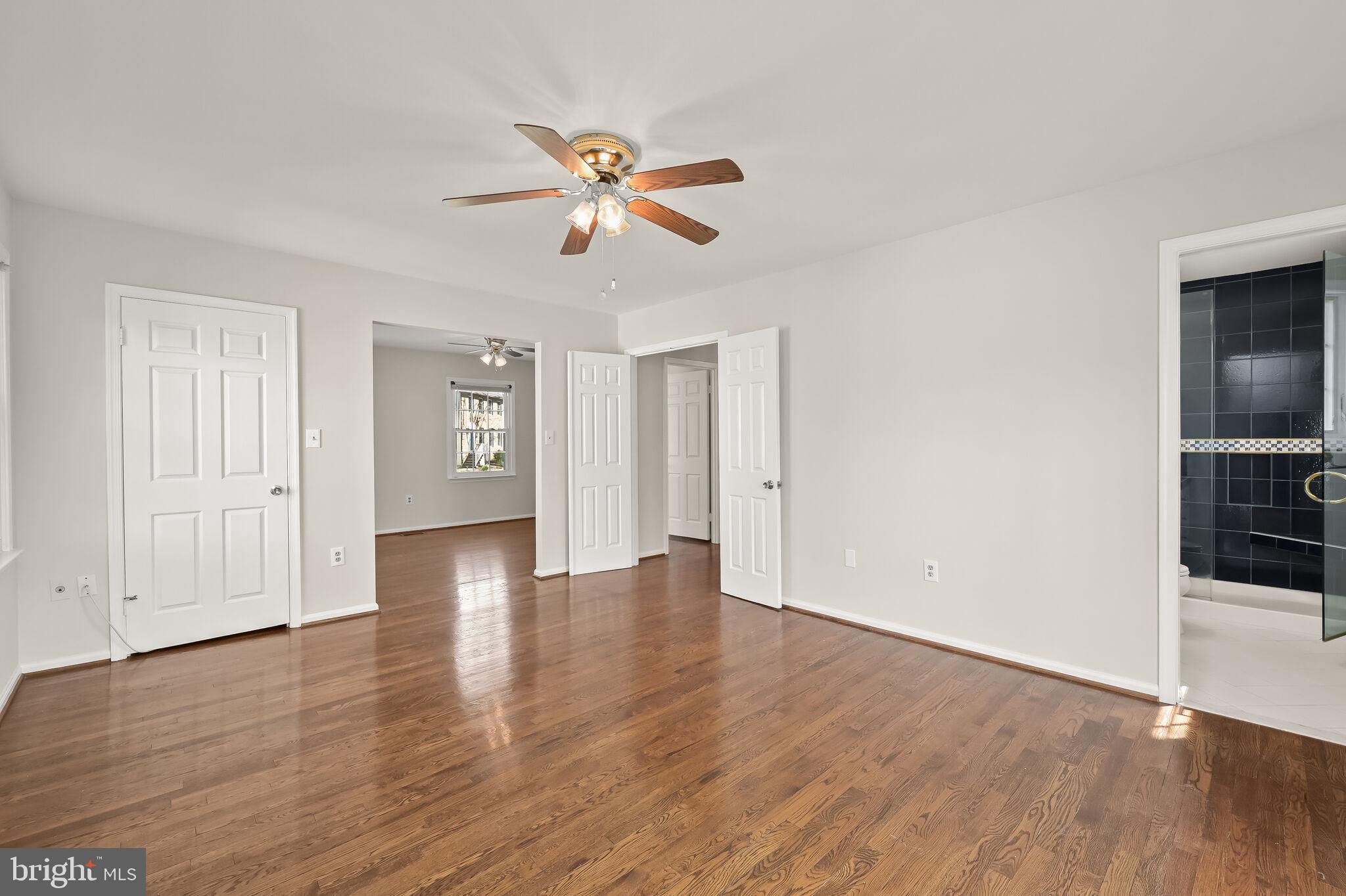 VILLAGE OF OWEN BROWN - Residential