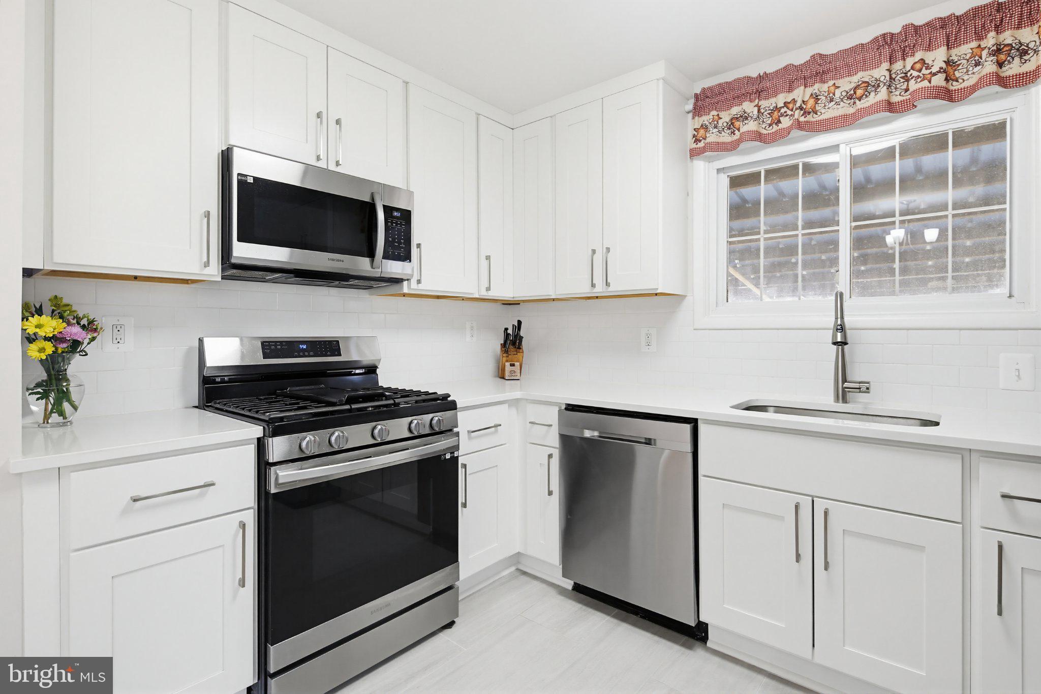 ODENTON HEIGHTS - Residential