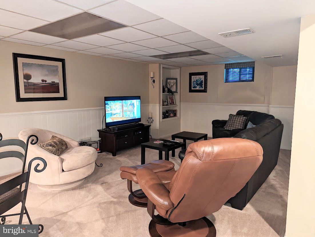 ROCKY ACRES - Residential