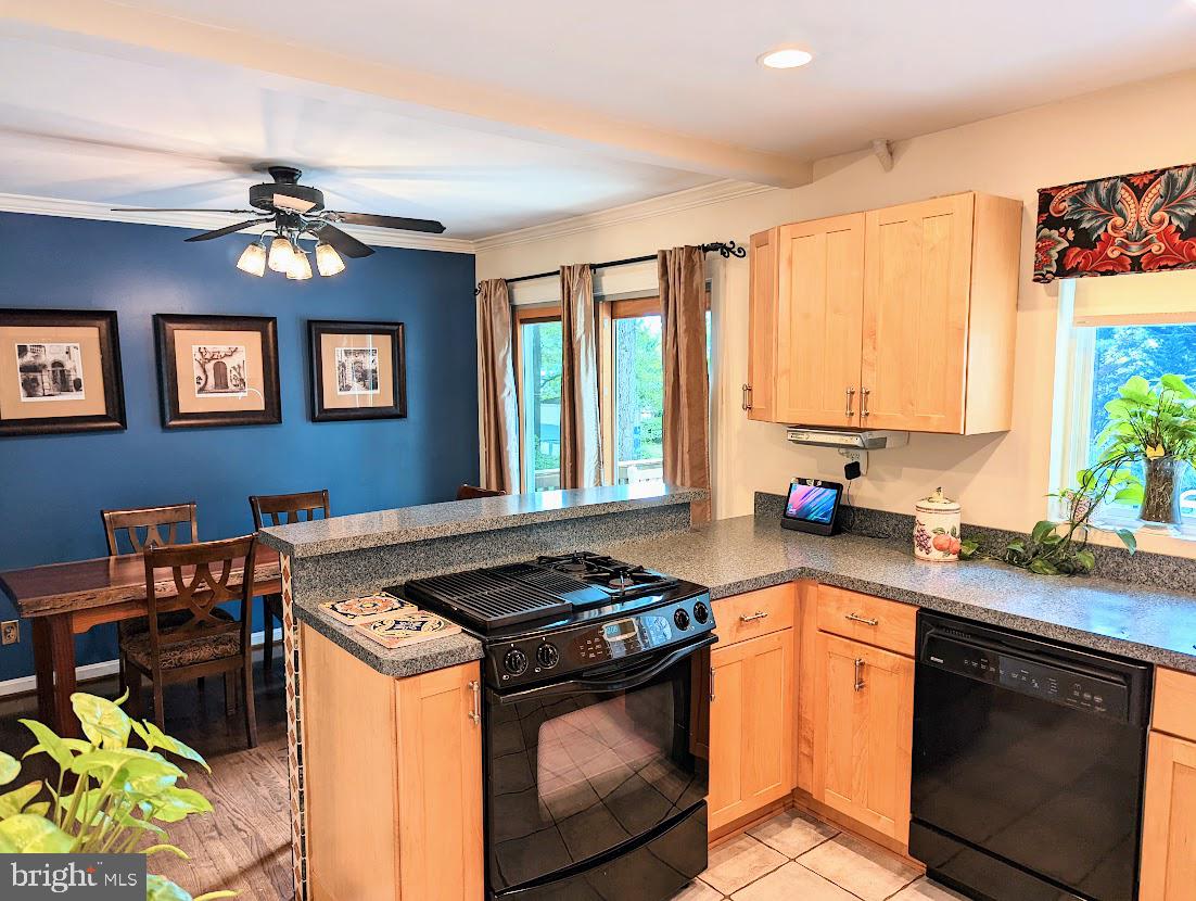 ROCKY ACRES - Residential