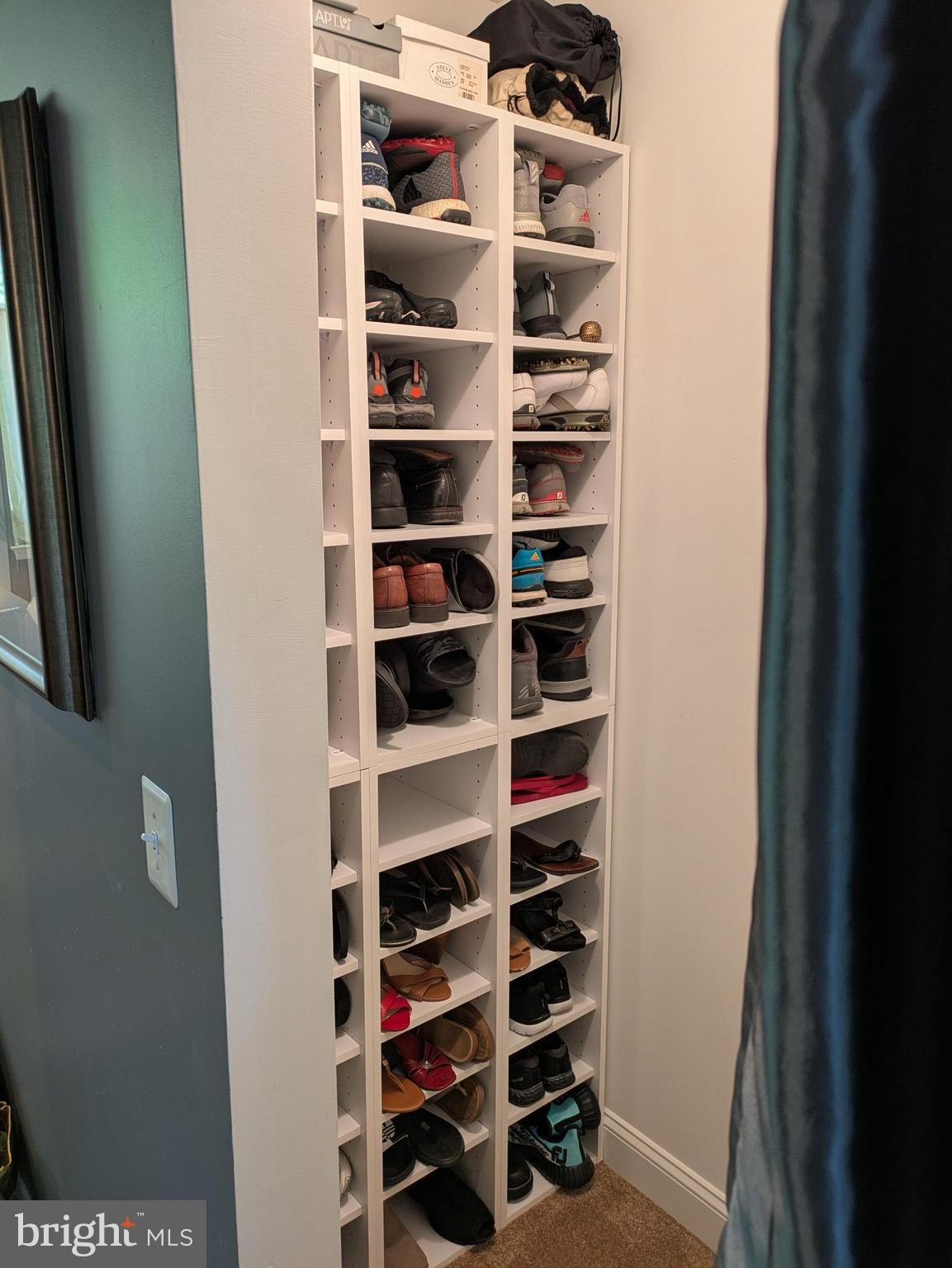 ROCKY ACRES - Residential