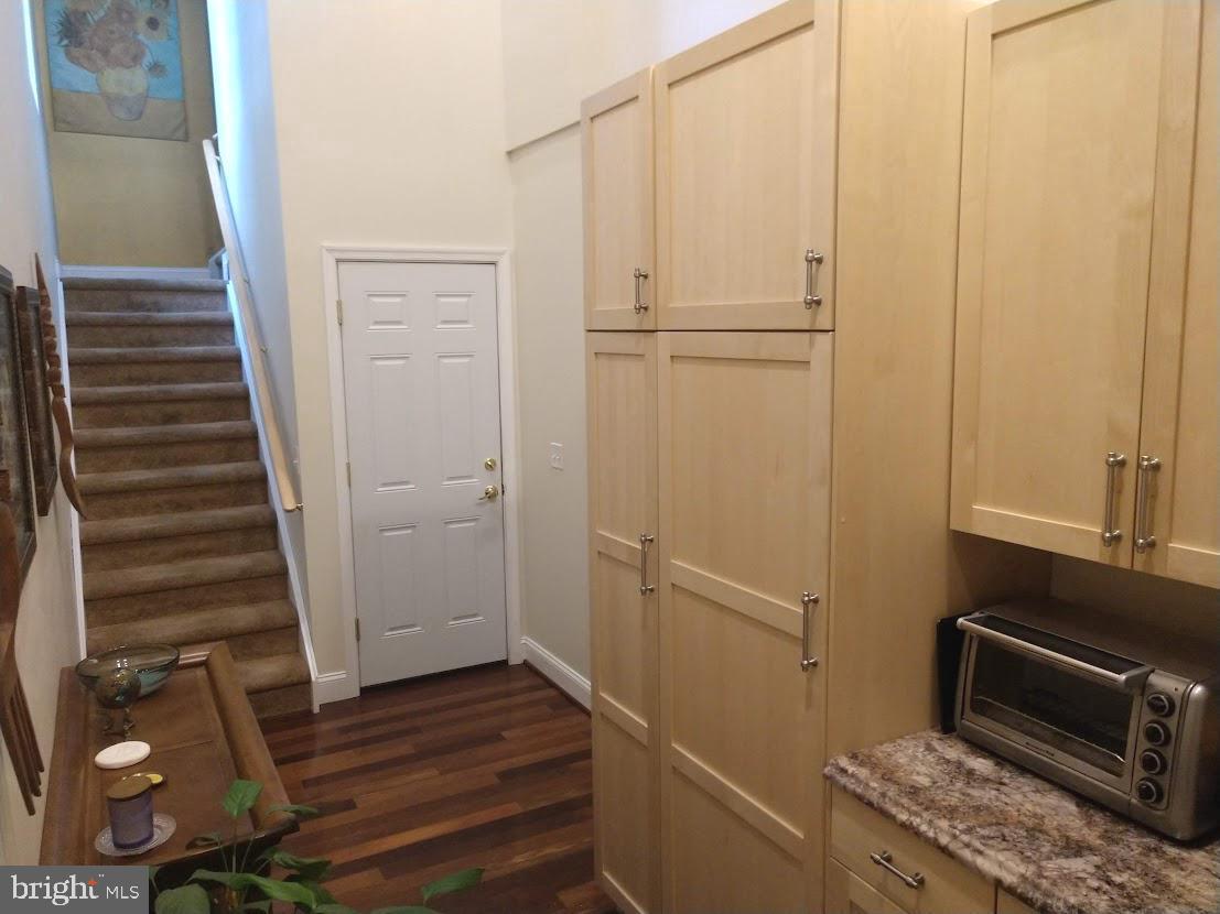 ROCKY ACRES - Residential