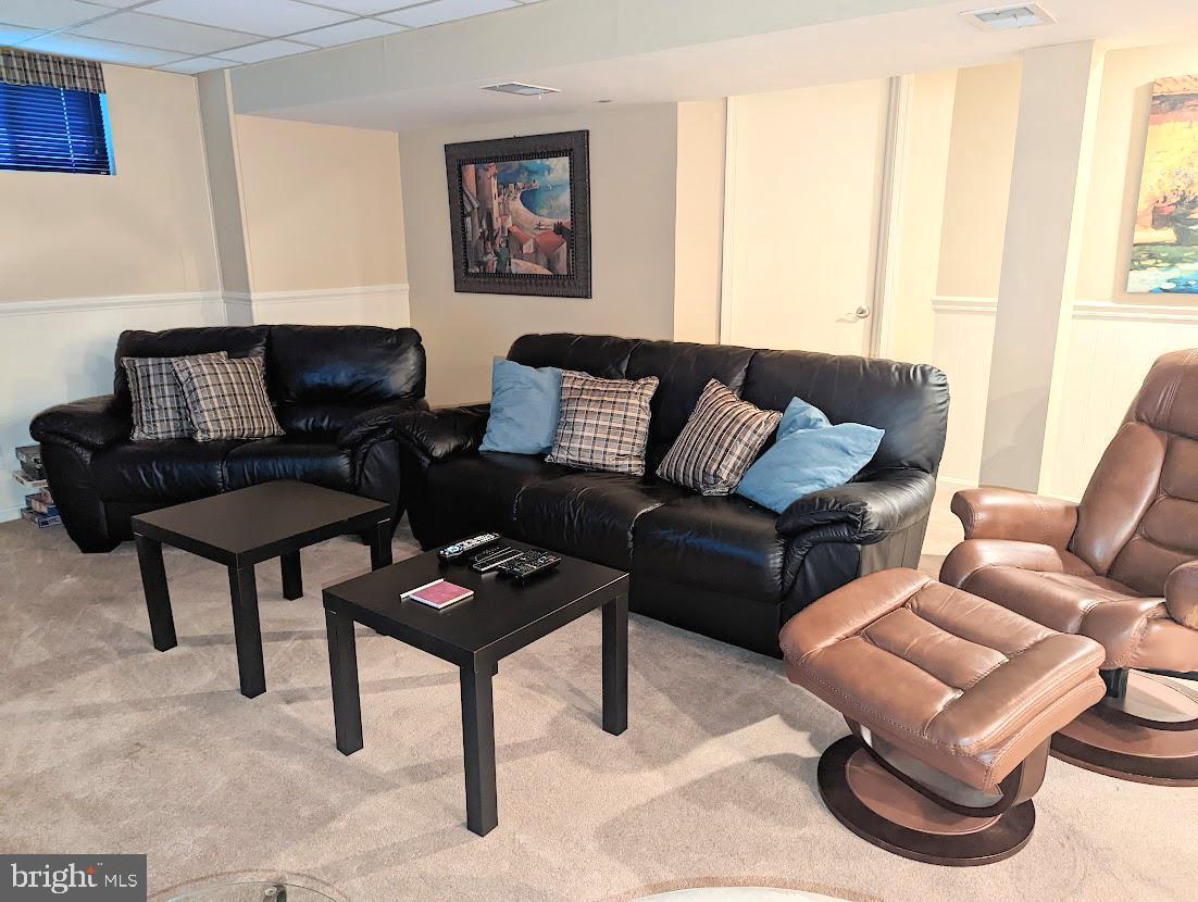 ROCKY ACRES - Residential