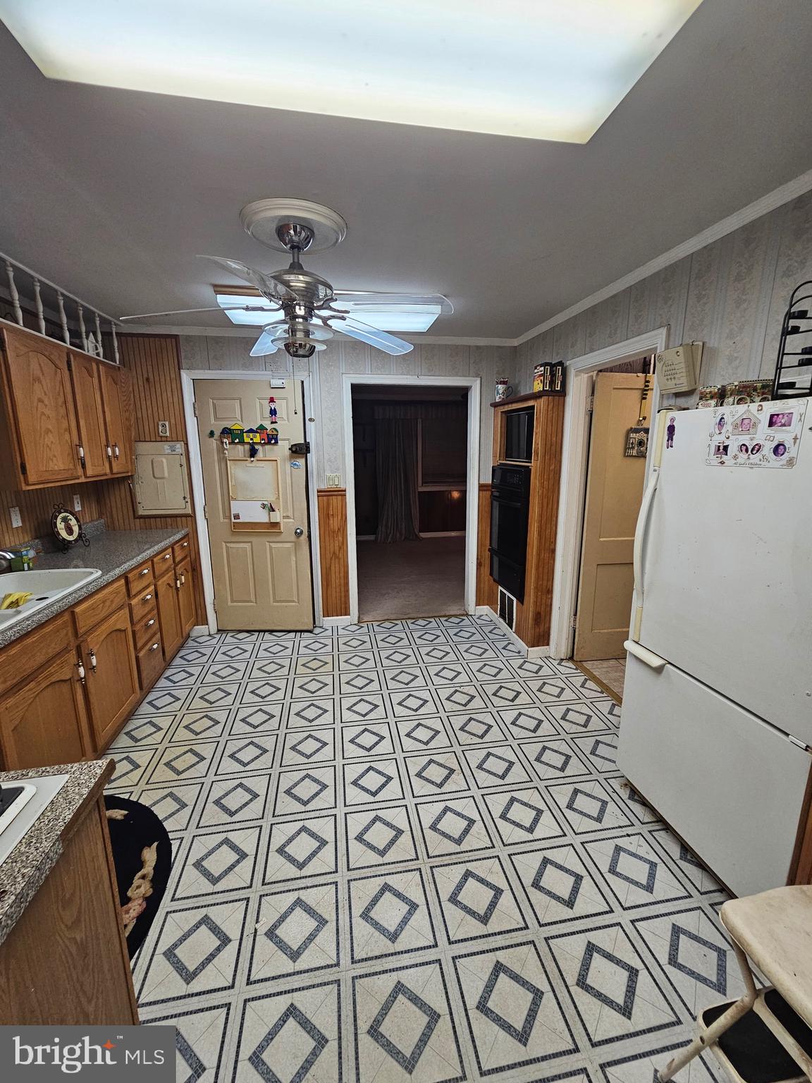 FEATHERSTONE TERRACE - Residential