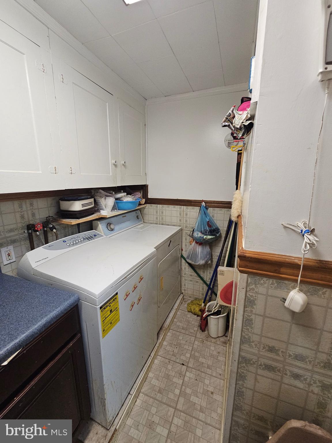 FEATHERSTONE TERRACE - Residential