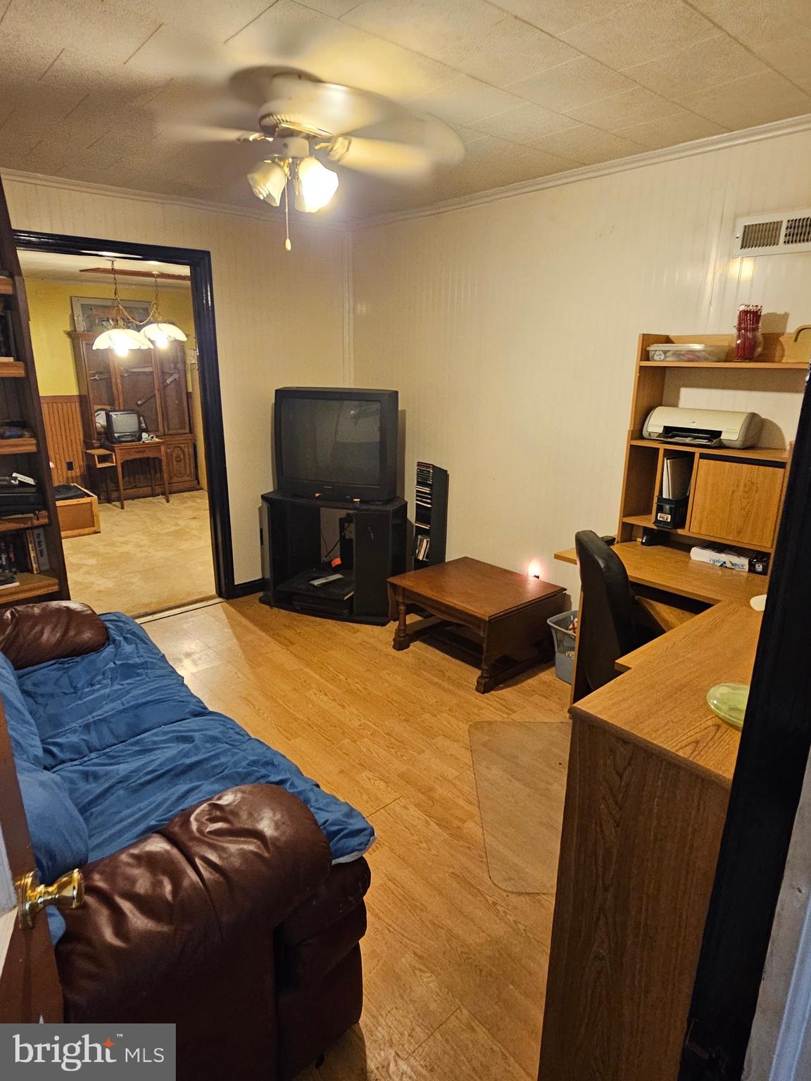 FEATHERSTONE TERRACE - Residential