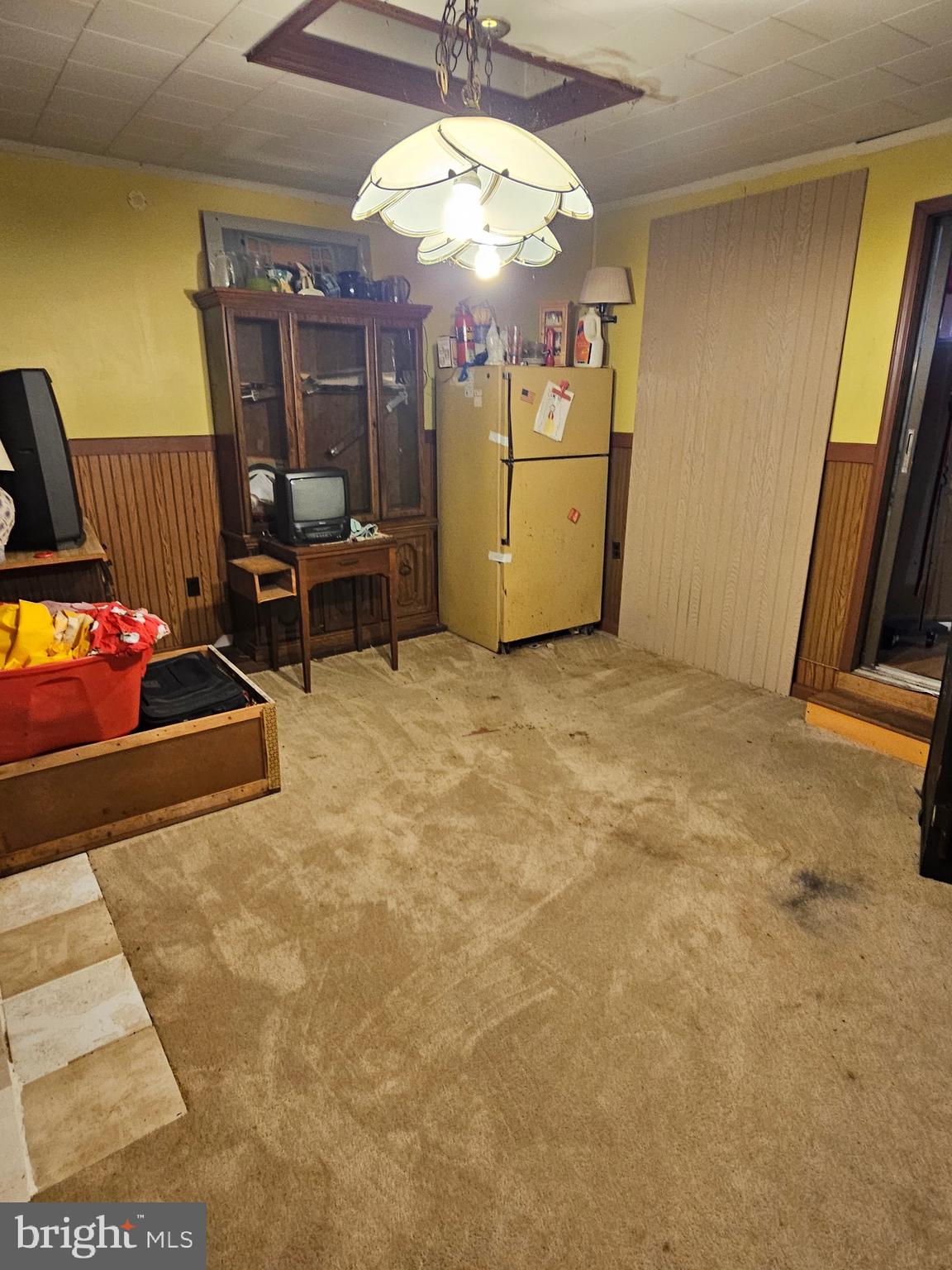 FEATHERSTONE TERRACE - Residential