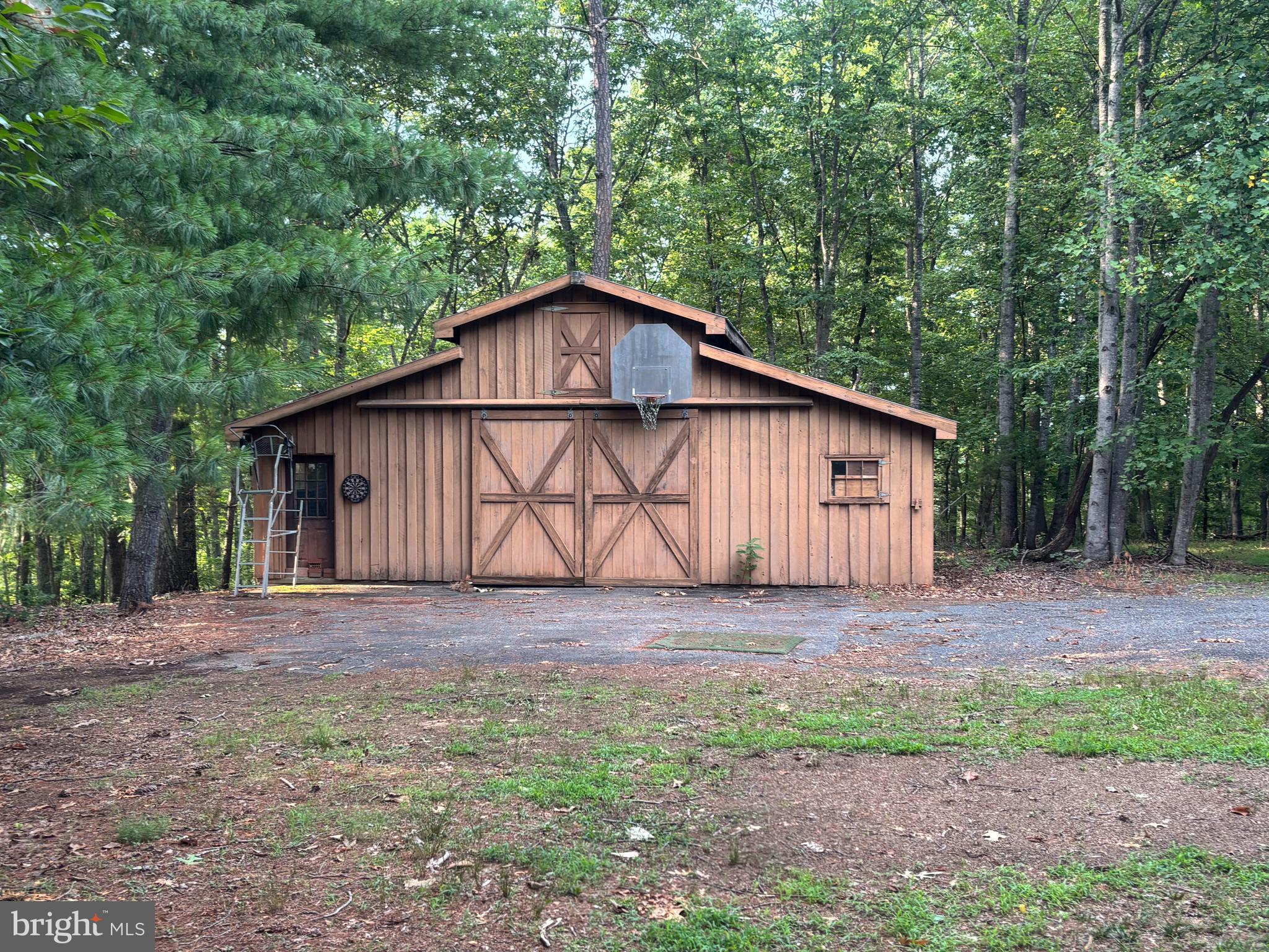 5185 RIDGE ROAD