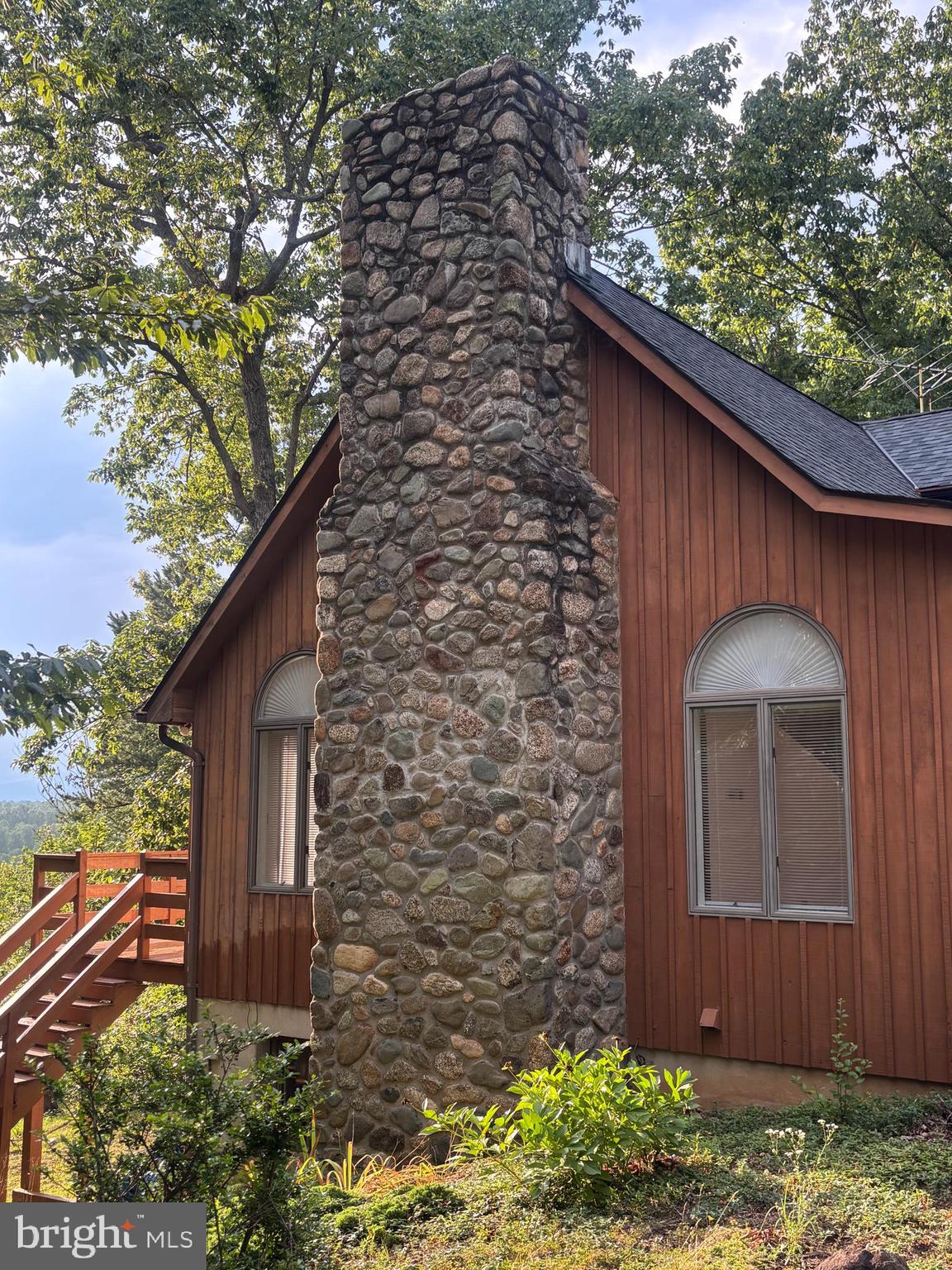 5185 RIDGE ROAD