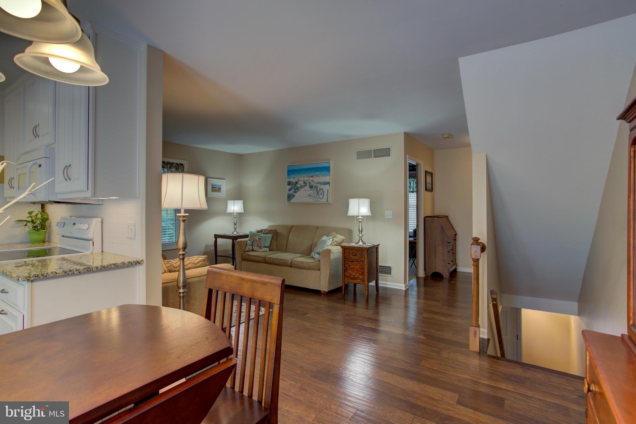 TIMSON HILL - Residential
