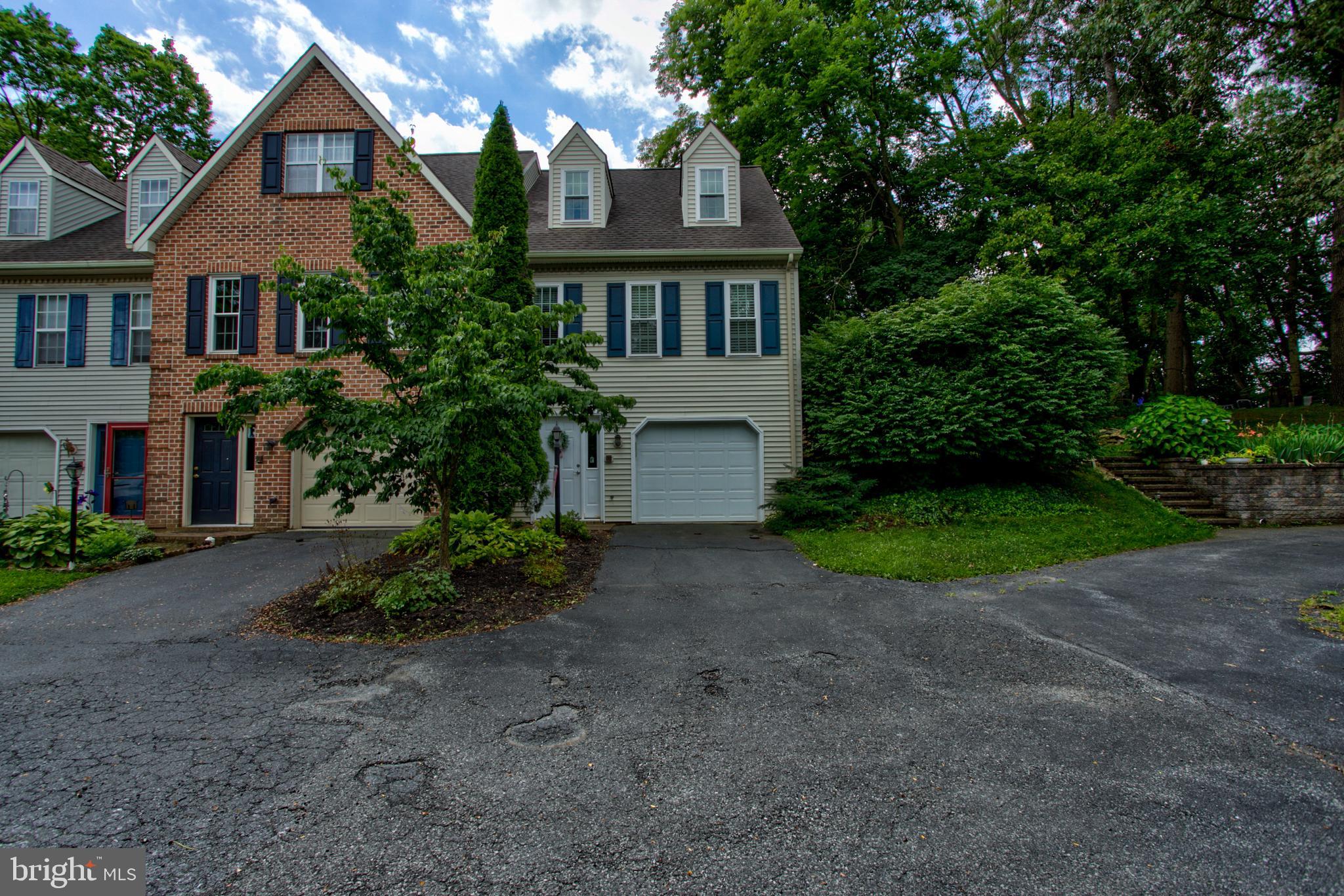 TIMSON HILL - Residential