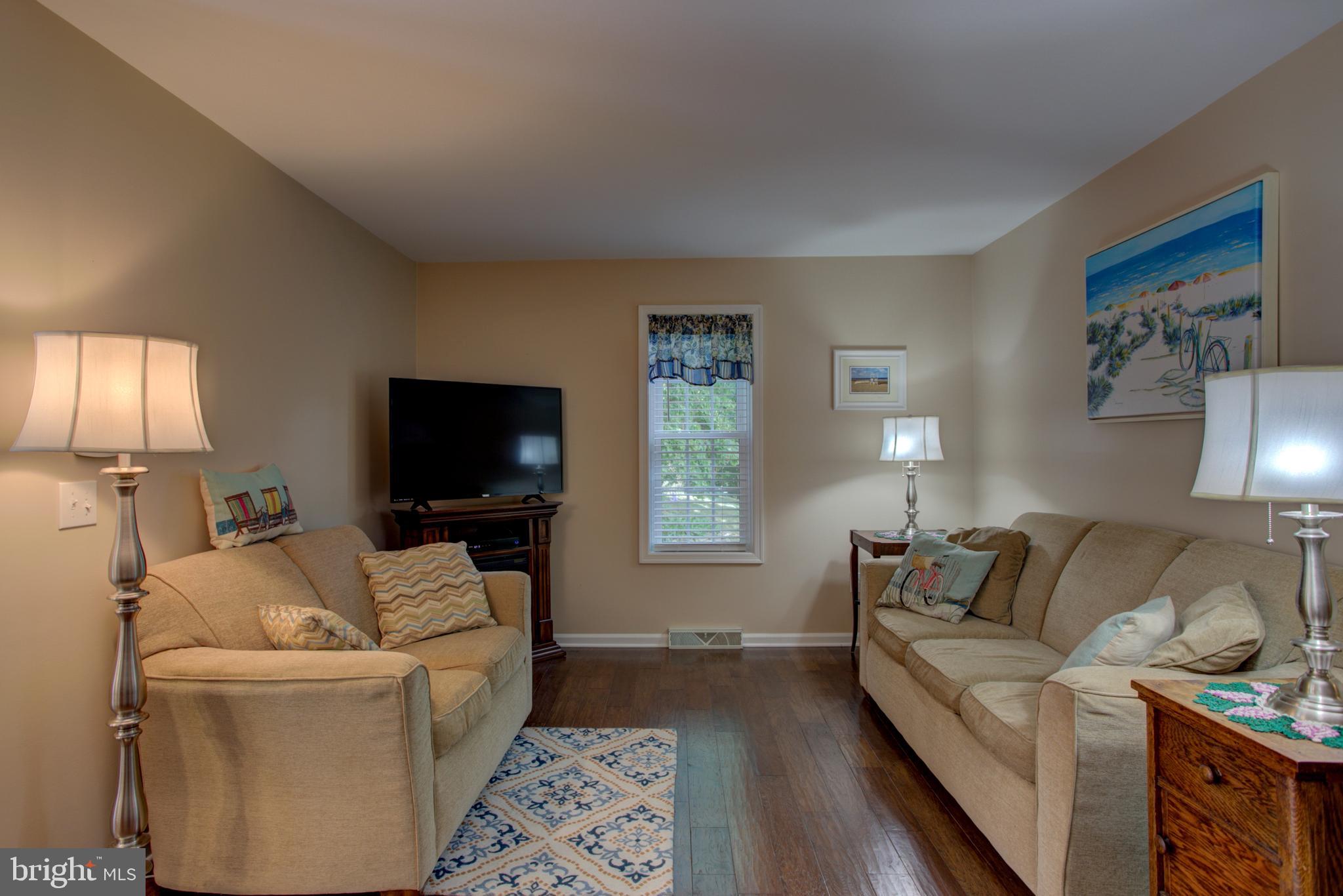 TIMSON HILL - Residential