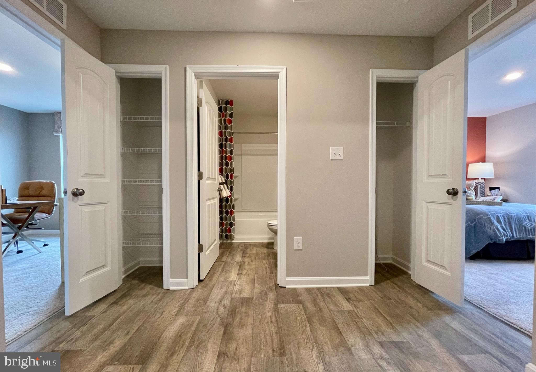 1108 DARROW COURT