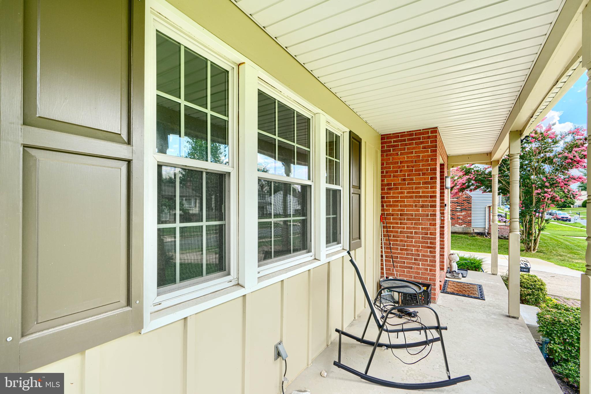 1353 SWEETBRIAR LANE