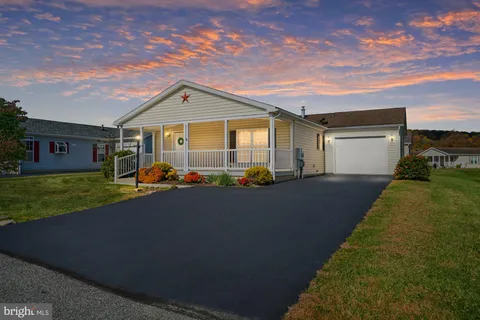 7 Mockingbird Court, Bechtelsville, PA 19505 - MLS#: PABK2064766