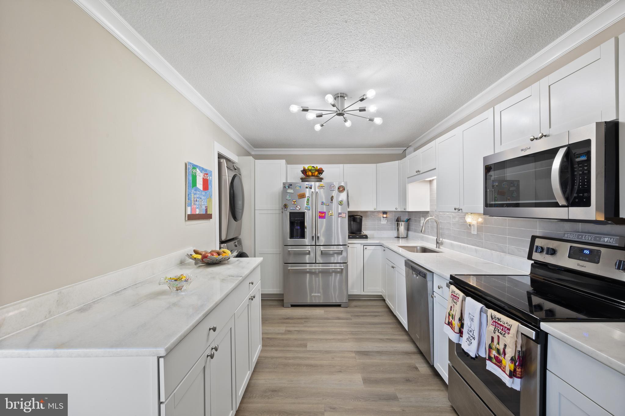 WATERGATE AT LANDMARK - Residential