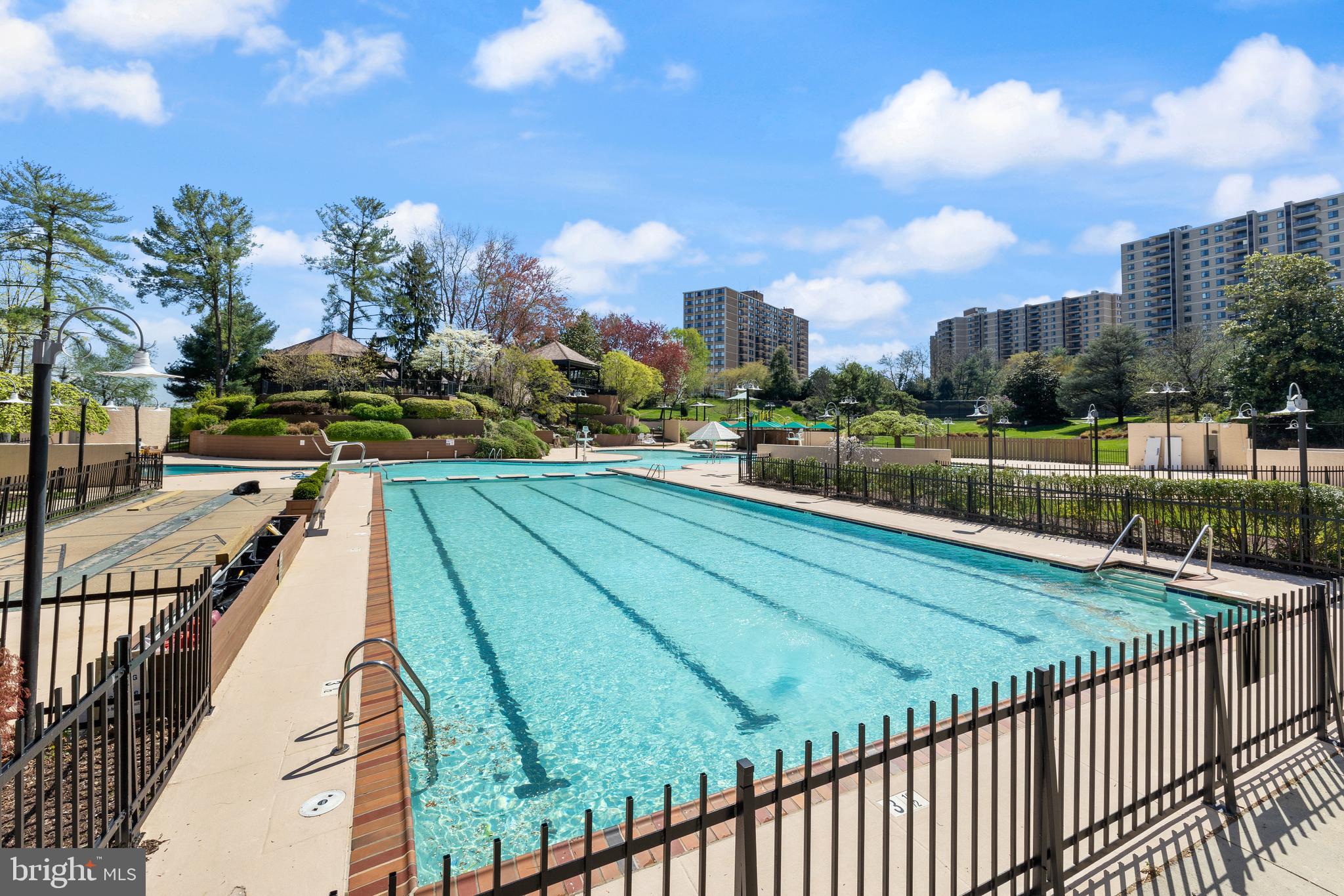 WATERGATE AT LANDMARK - Residential