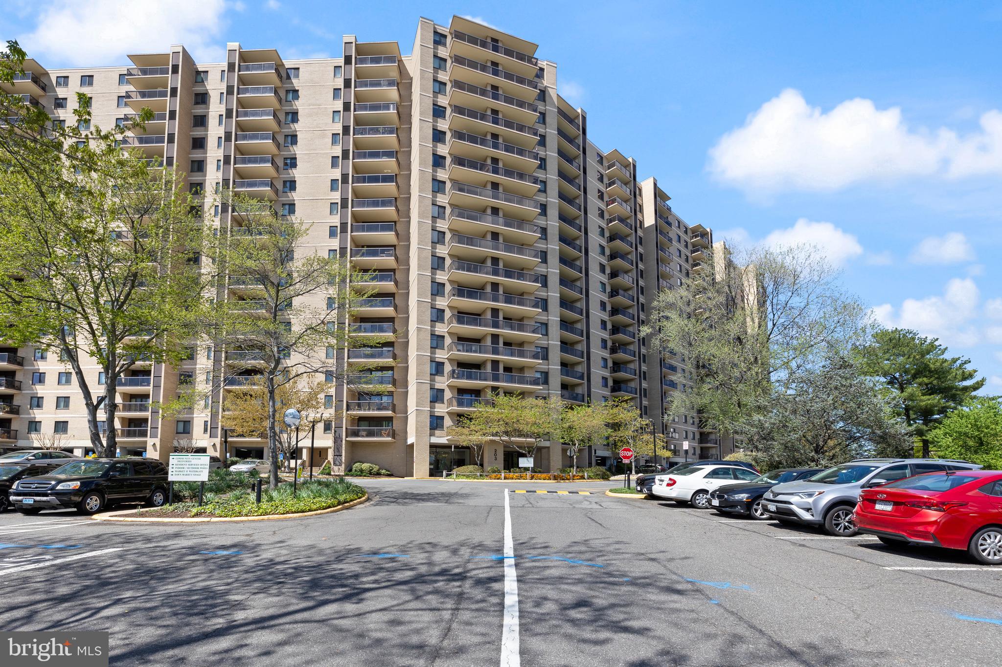 WATERGATE AT LANDMARK - Residential