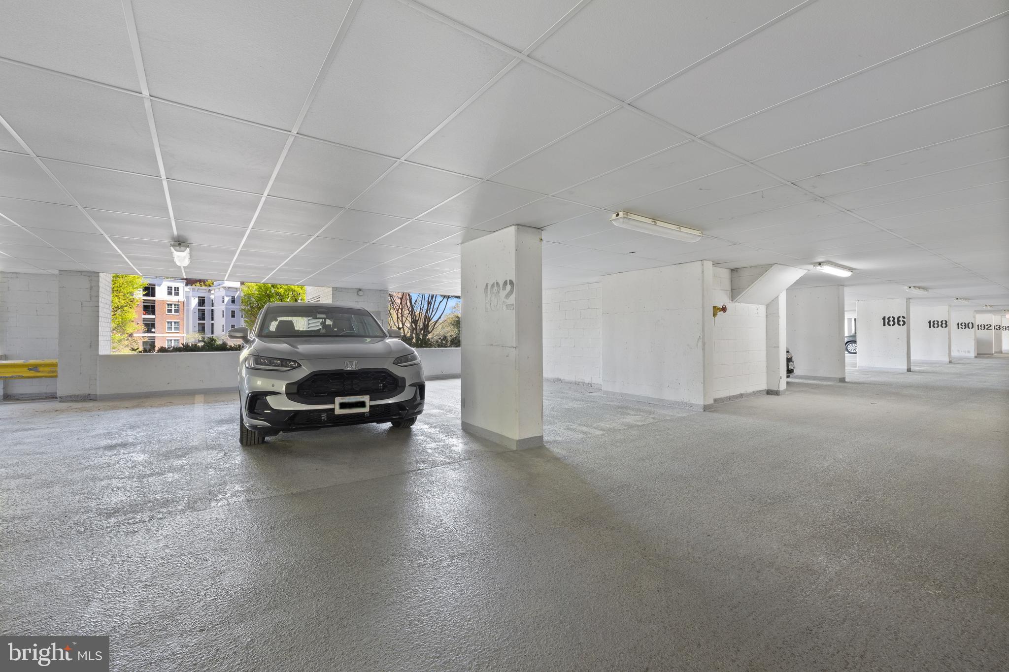 WATERGATE AT LANDMARK - Residential