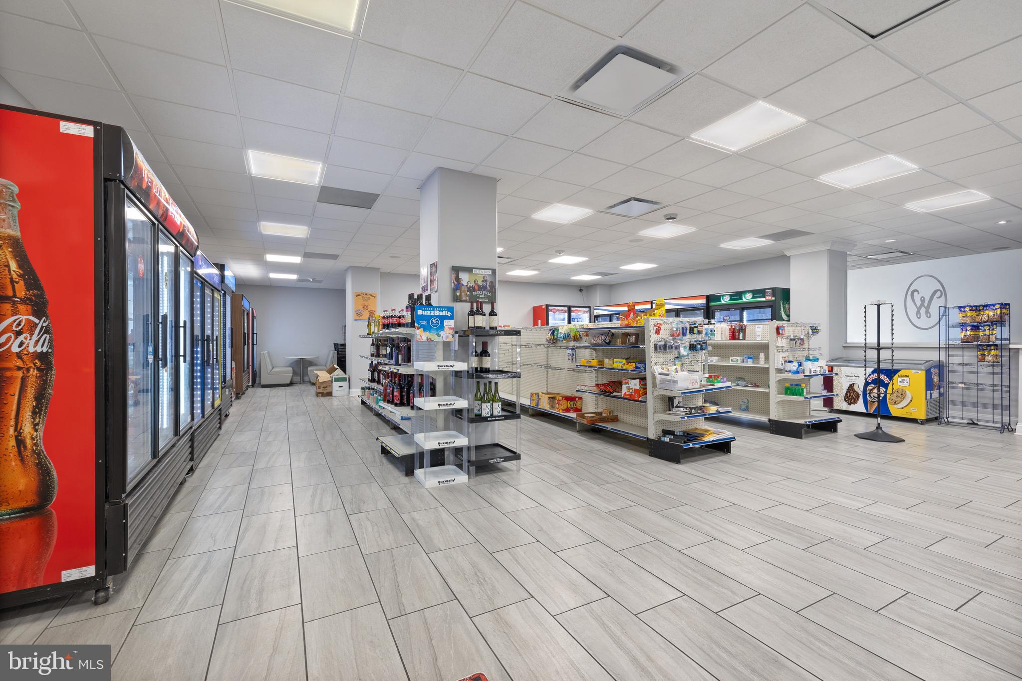 WATERGATE AT LANDMARK - Residential