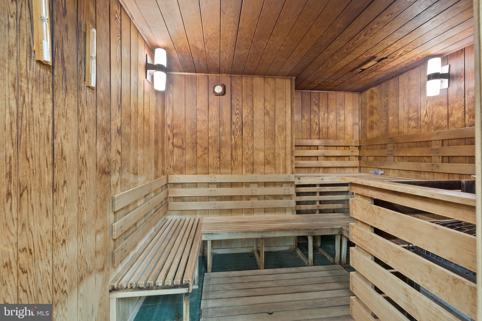 WATERGATE AT LANDMARK - Residential