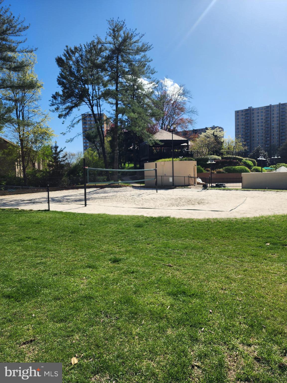 WATERGATE AT LANDMARK - Residential