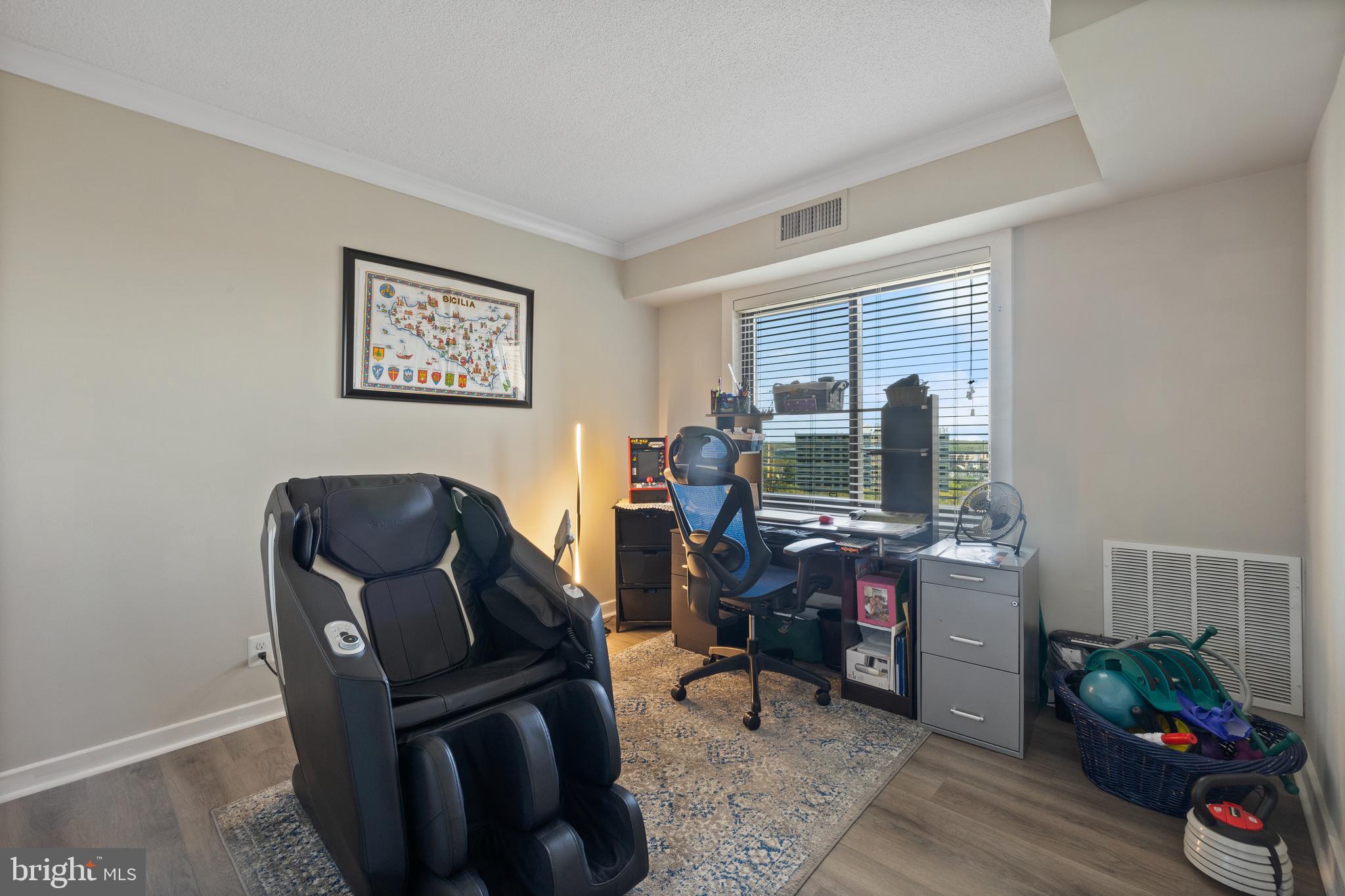 WATERGATE AT LANDMARK - Residential