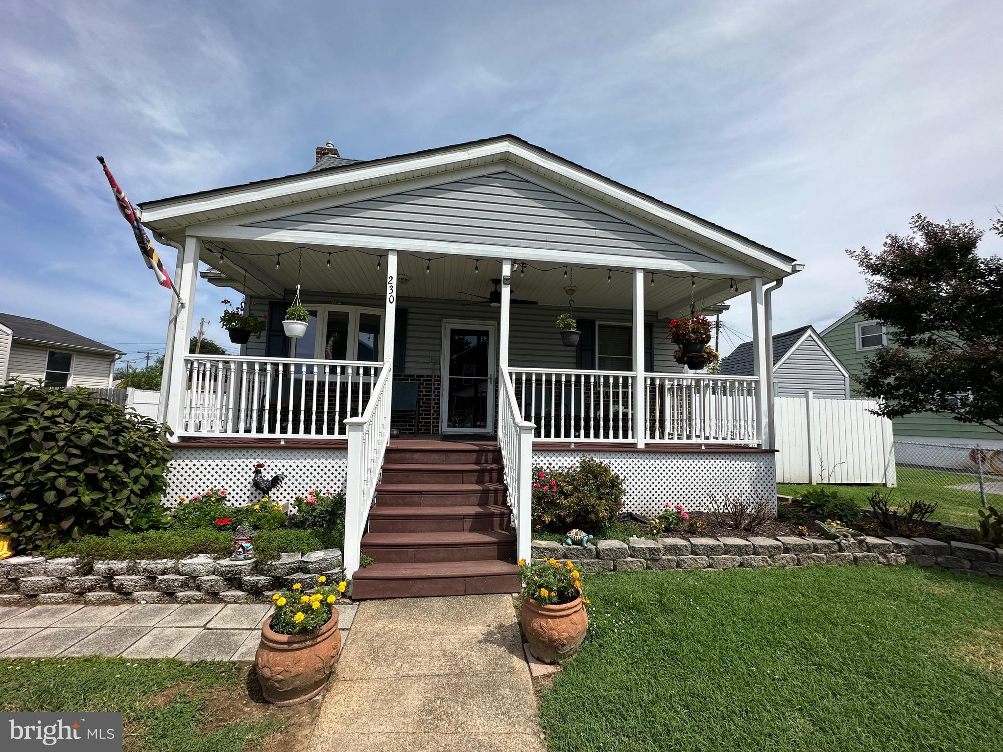 GRAY MANOR - Residential