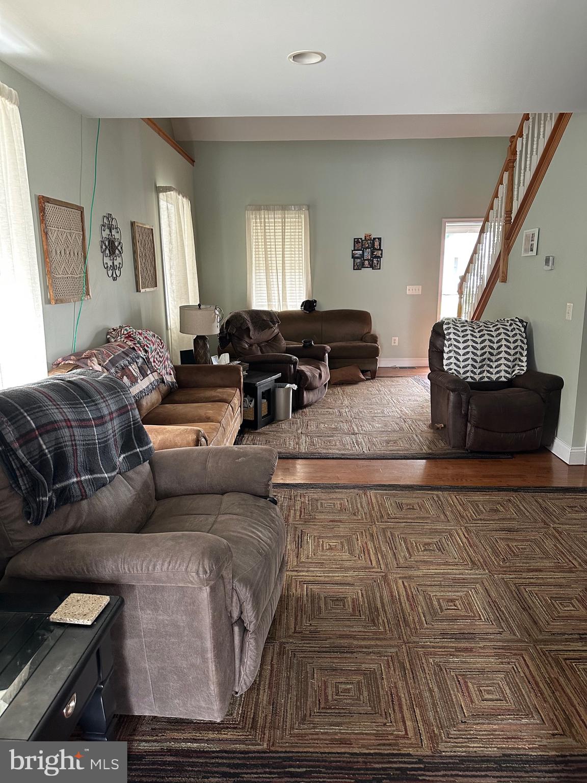 GRAY MANOR - Residential