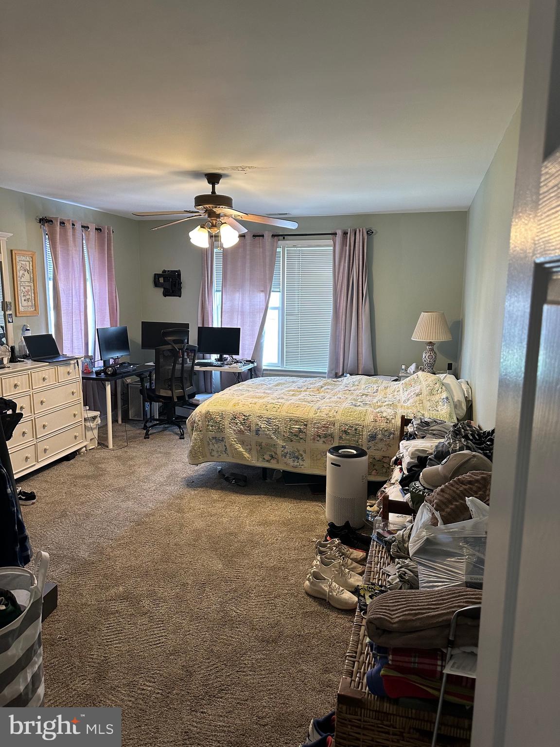 GRAY MANOR - Residential