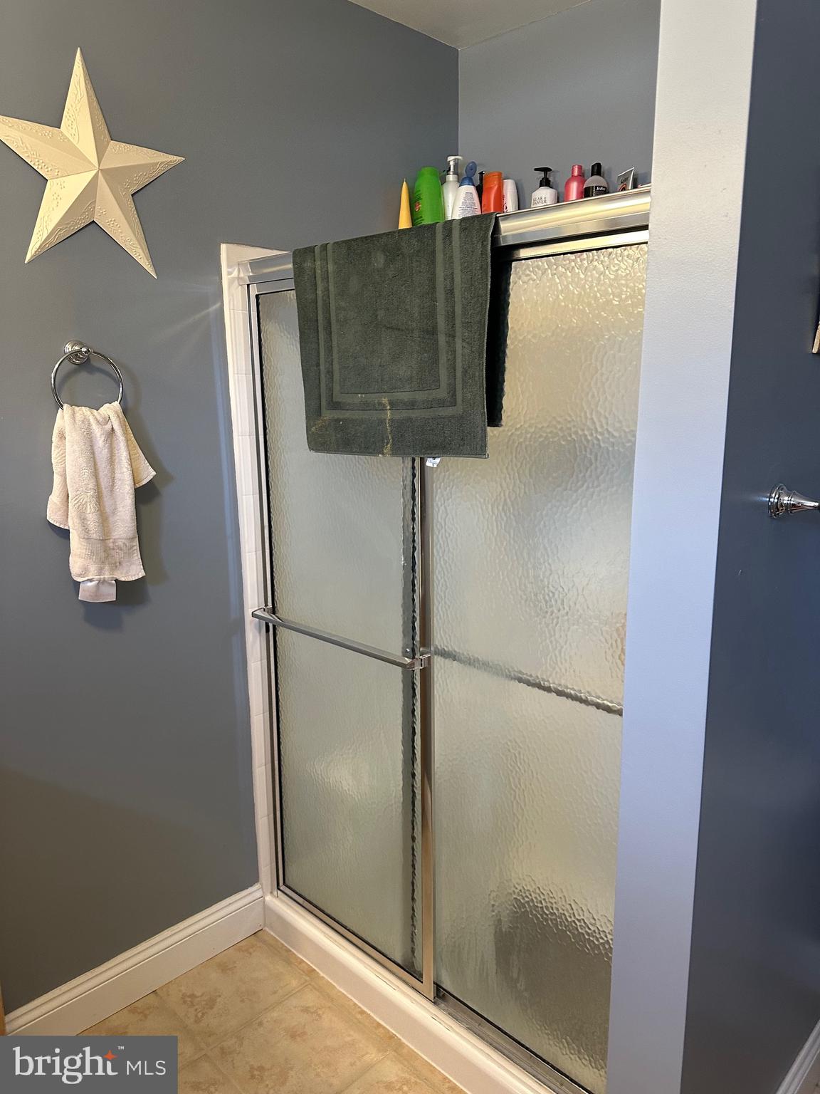 GRAY MANOR - Residential