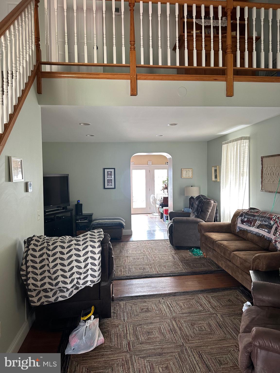 GRAY MANOR - Residential