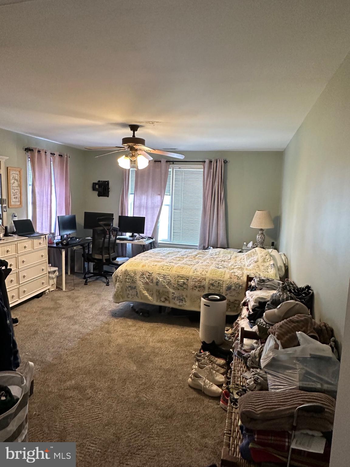 GRAY MANOR - Residential