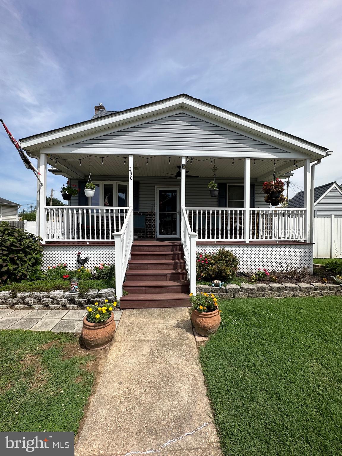 GRAY MANOR - Residential