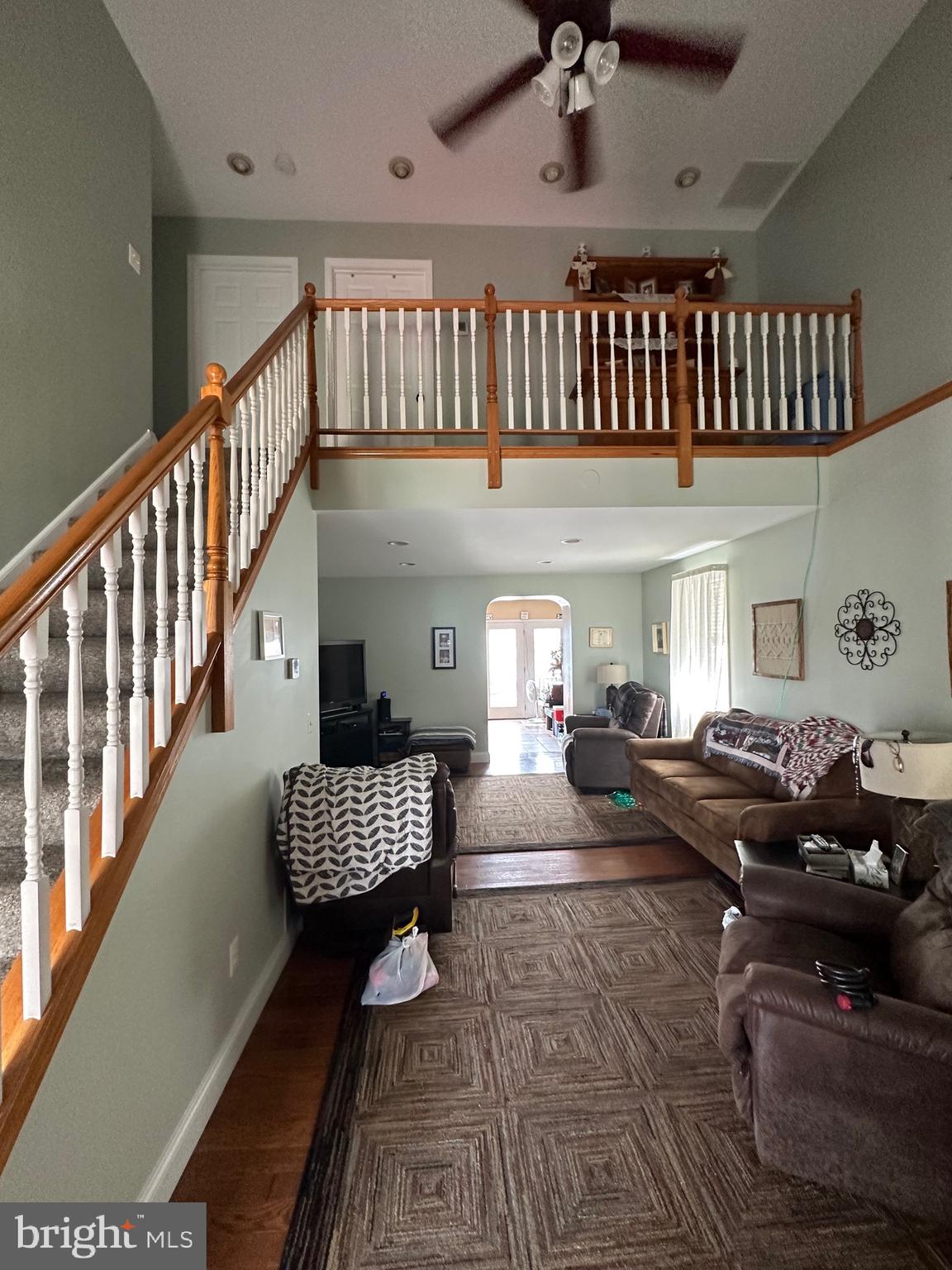 GRAY MANOR - Residential