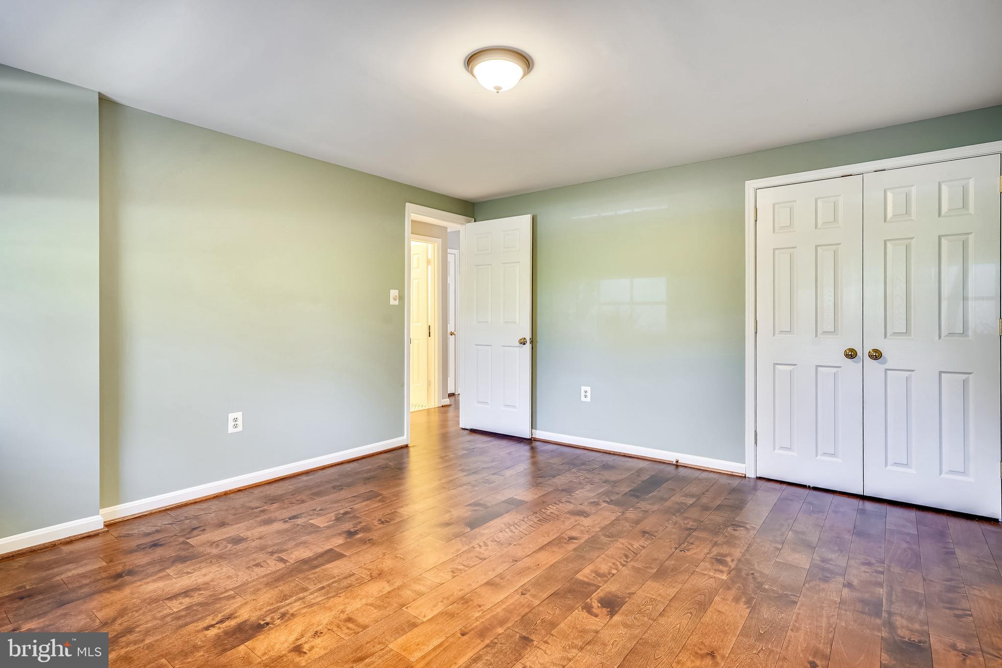 HUNTER VILLAGE - Residential