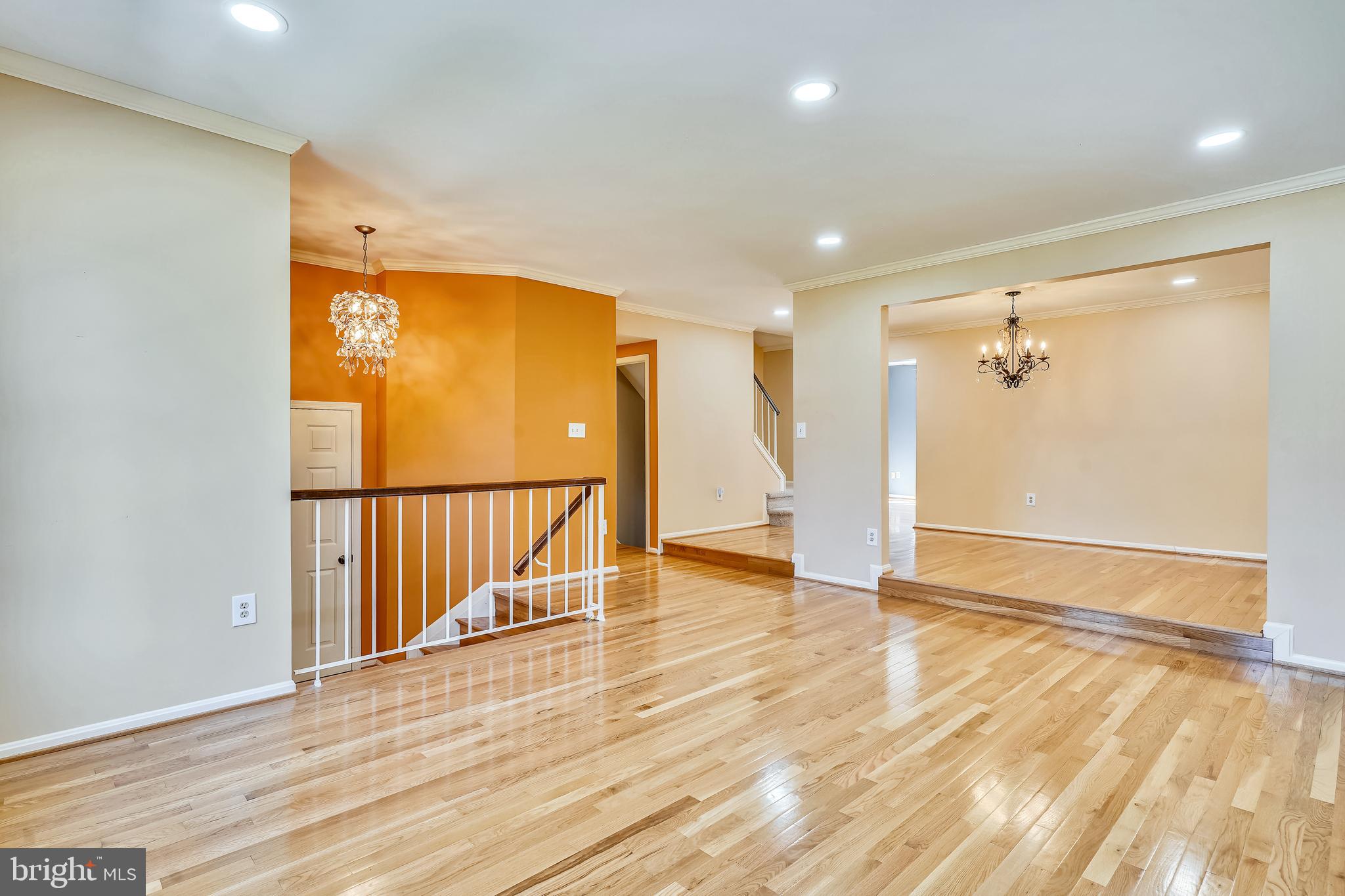 HUNTER VILLAGE - Residential